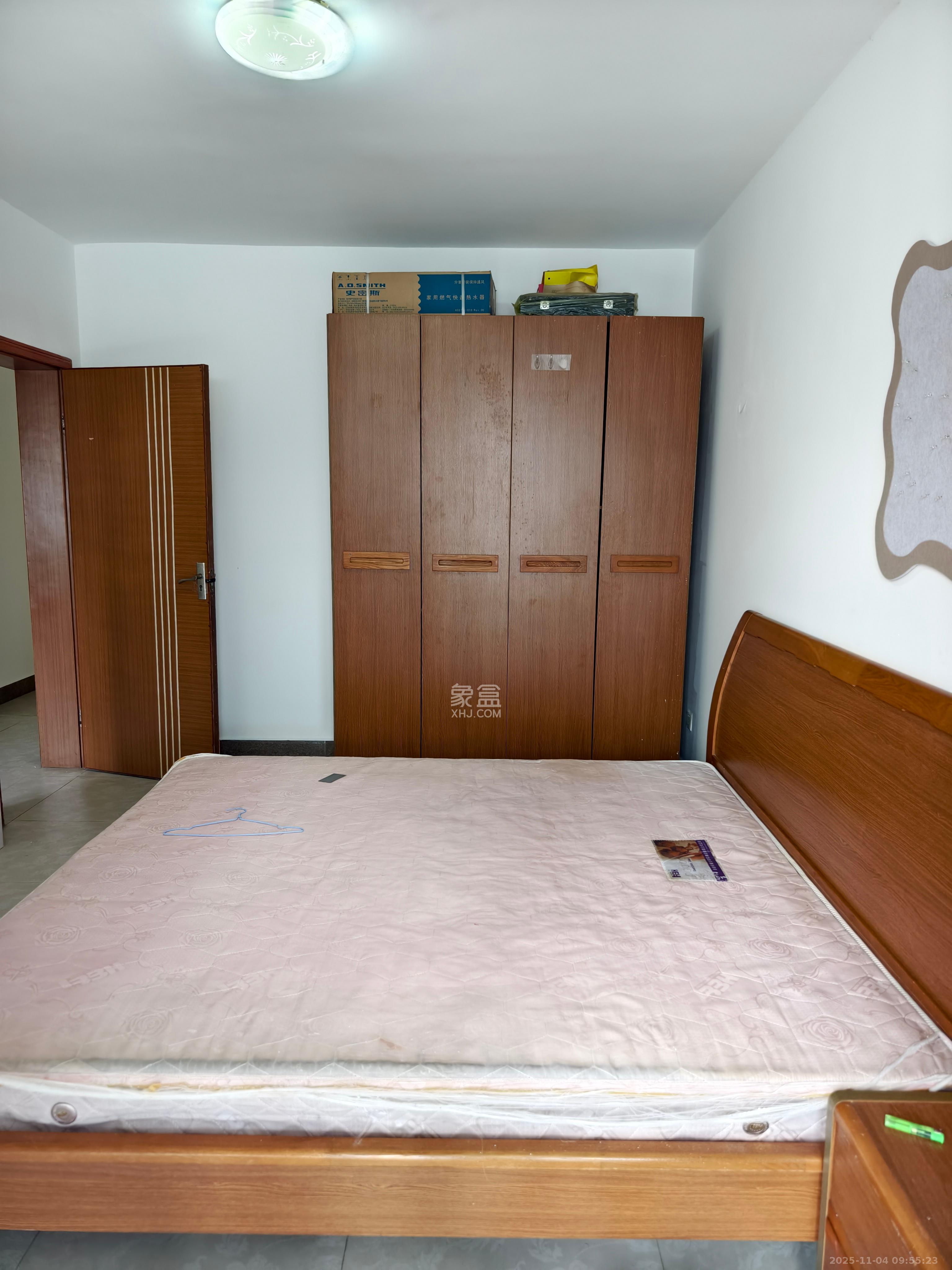 华韵07  1室1厅1卫    2000.0元/月室内图