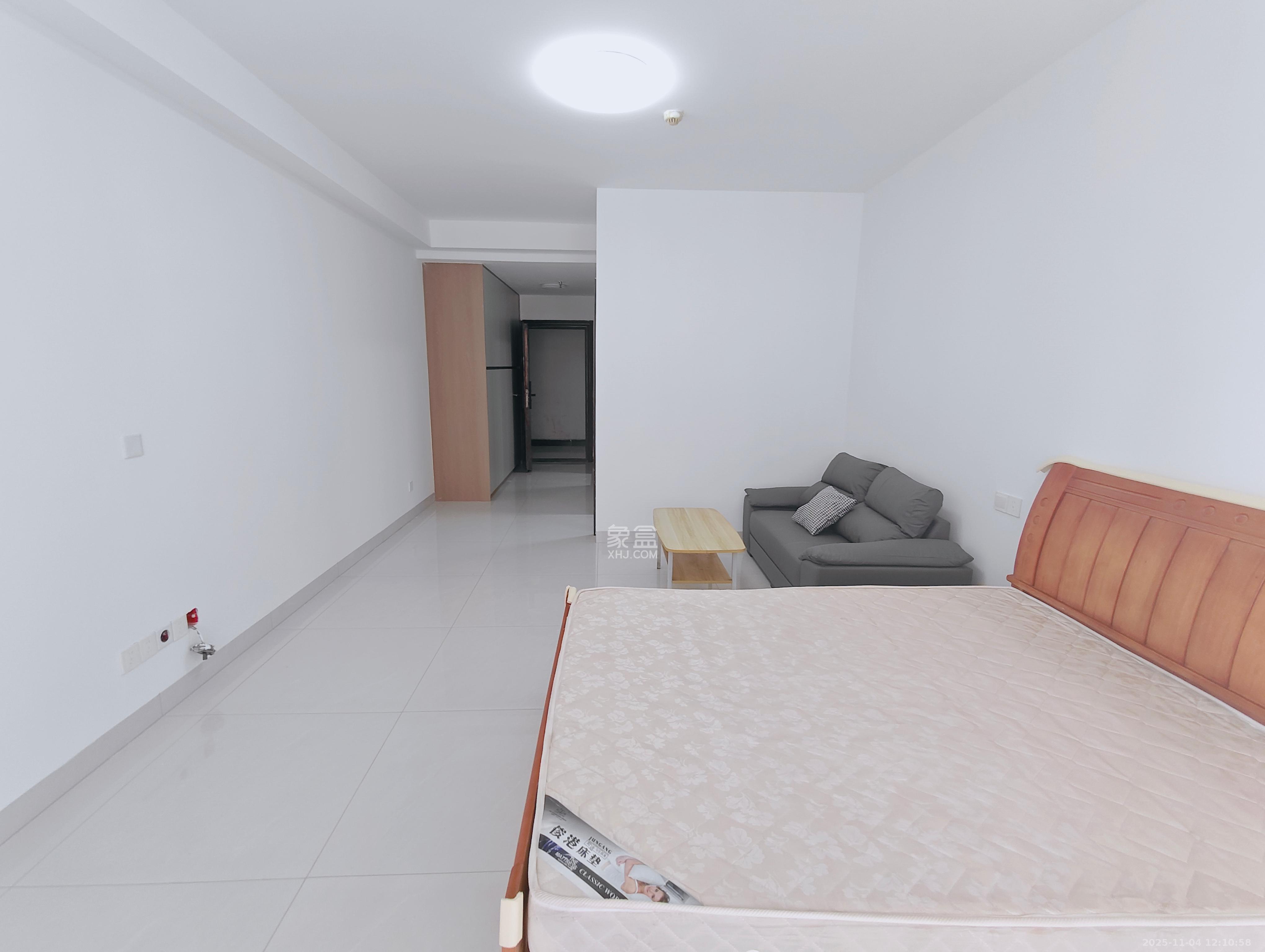 锦湘国际星城三期(锦绣苑) 1室1厅1卫 1800.0元/月 锦湘国际星城三期(锦绣苑) 1室1厅1卫 1800.0元/月室内图