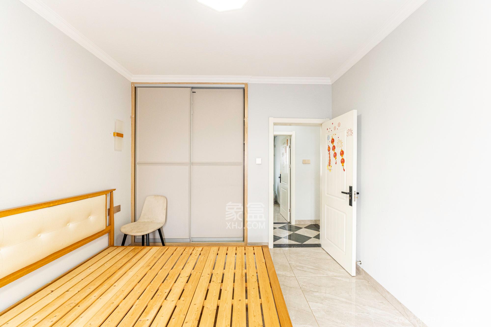 荣盛花语城 3室2厅2卫 79.8万 荣盛花语城 3室2厅2卫 79.8万卧室