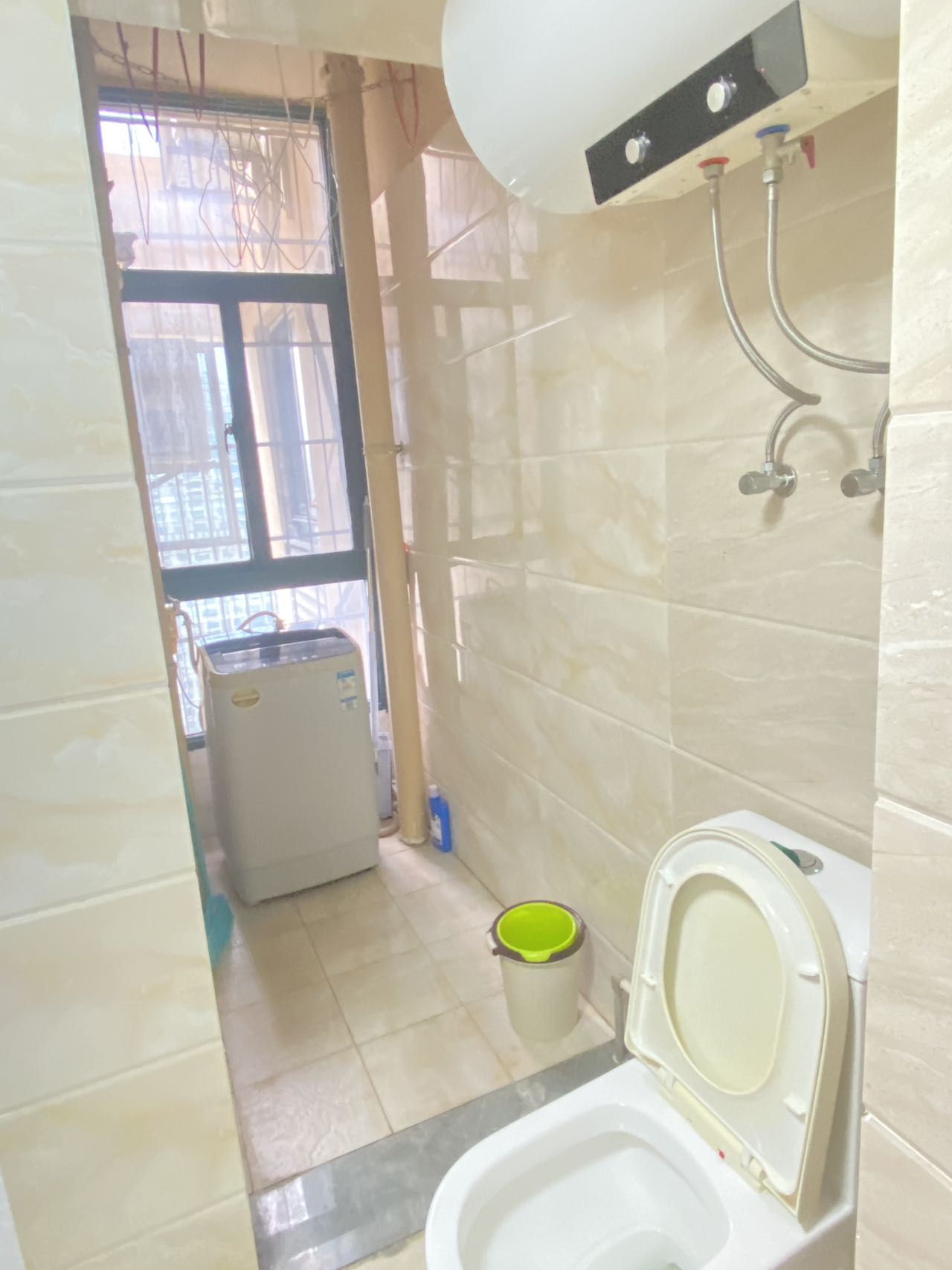 海阔天空-国瑞城四期(爵仕苑) 1室0厅1卫 2000.0元/月 海阔天空-国瑞城四期(爵仕苑) 1室0厅1卫 2000.0元/月室内图