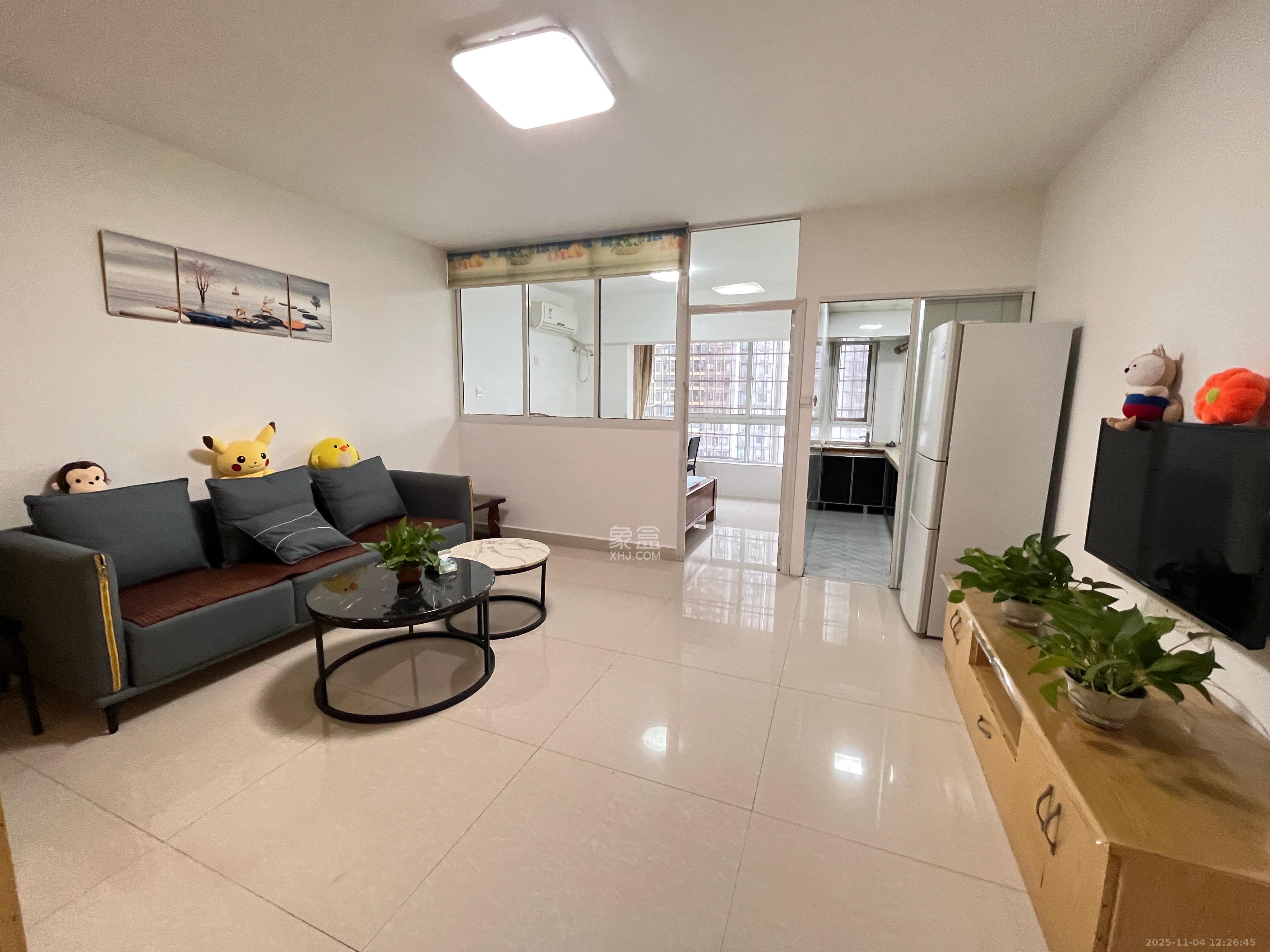 先锋东外滩  1室1厅1卫    1500.0元/月室内图