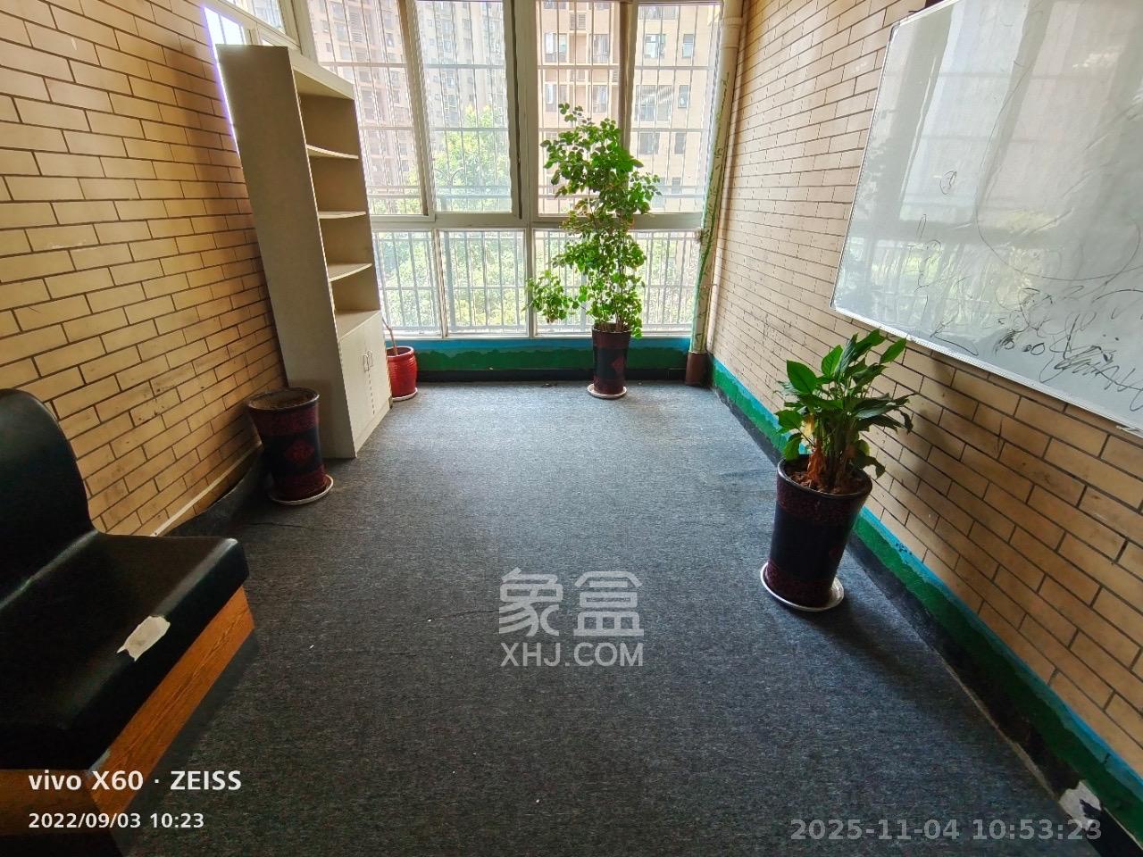 嘉华城(一期) 5室2厅2卫 2800.0元/月 嘉华城(一期) 5室2厅2卫 2800.0元/月室内图