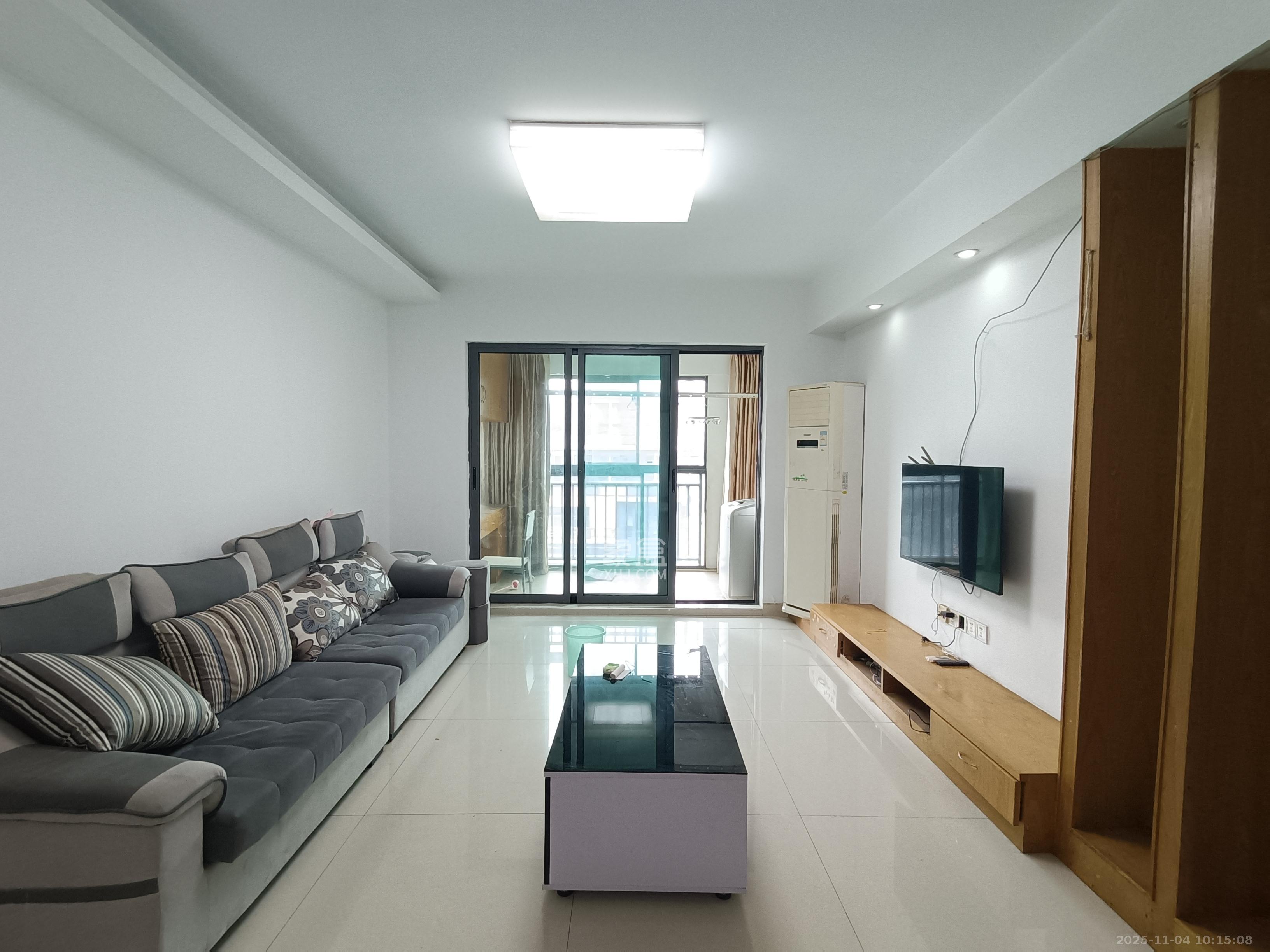 卓越蔚蓝海岸一期 2室2厅1卫 2100.0元/月 卓越蔚蓝海岸一期 2室2厅1卫 2100.0元/月室内图