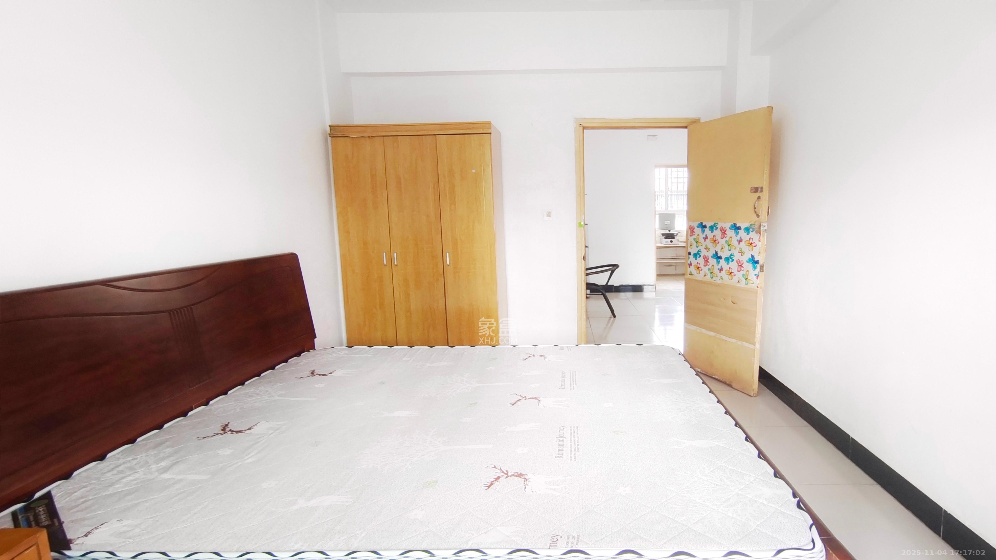 扬帆小区  2室1厅1卫    1800.0元/月室内图