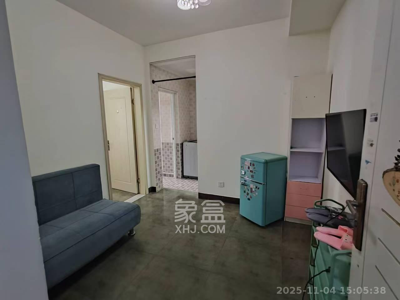 中天广场  1室1厅1卫    1800.0元/月