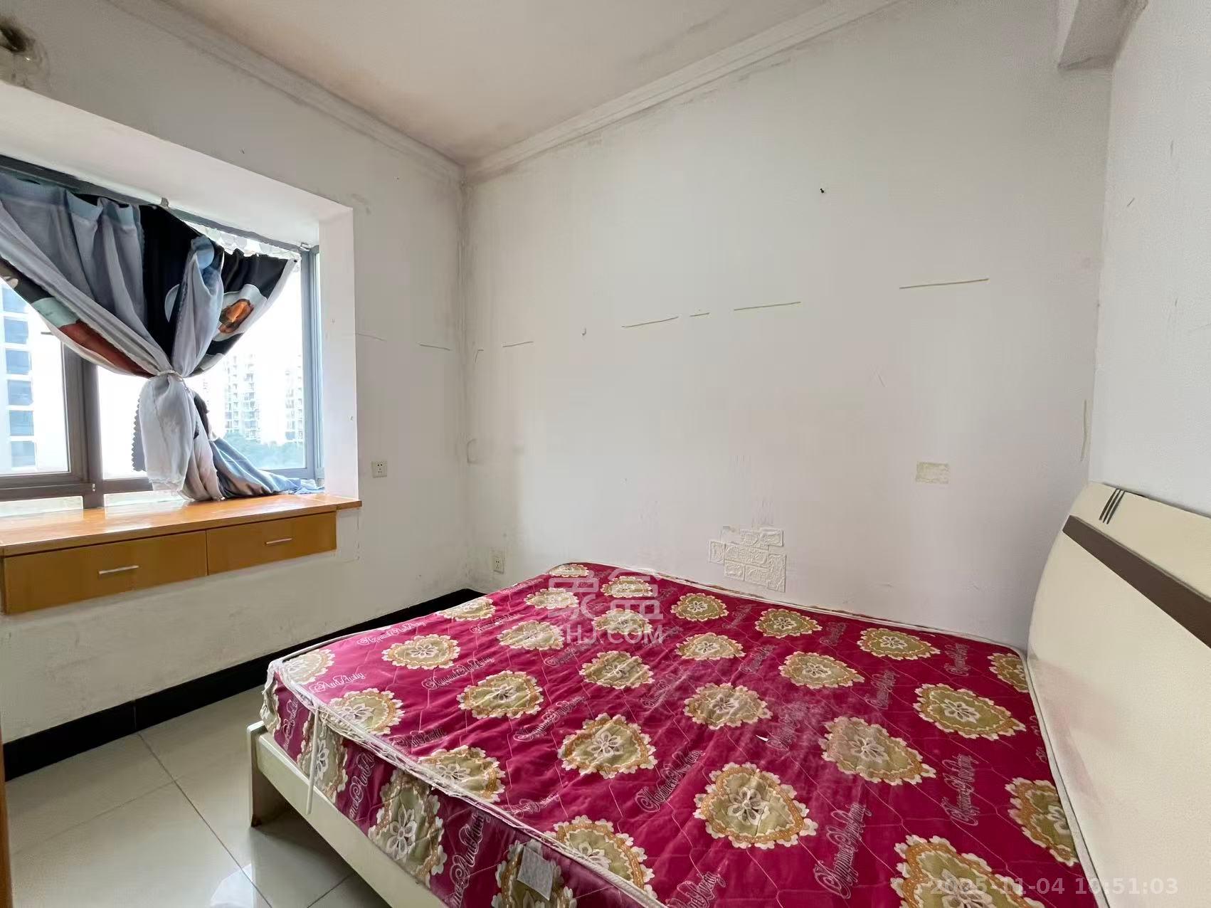 银港水晶城 2室2厅1卫 1900.0元/月 银港水晶城 2室2厅1卫 1900.0元/月室内图