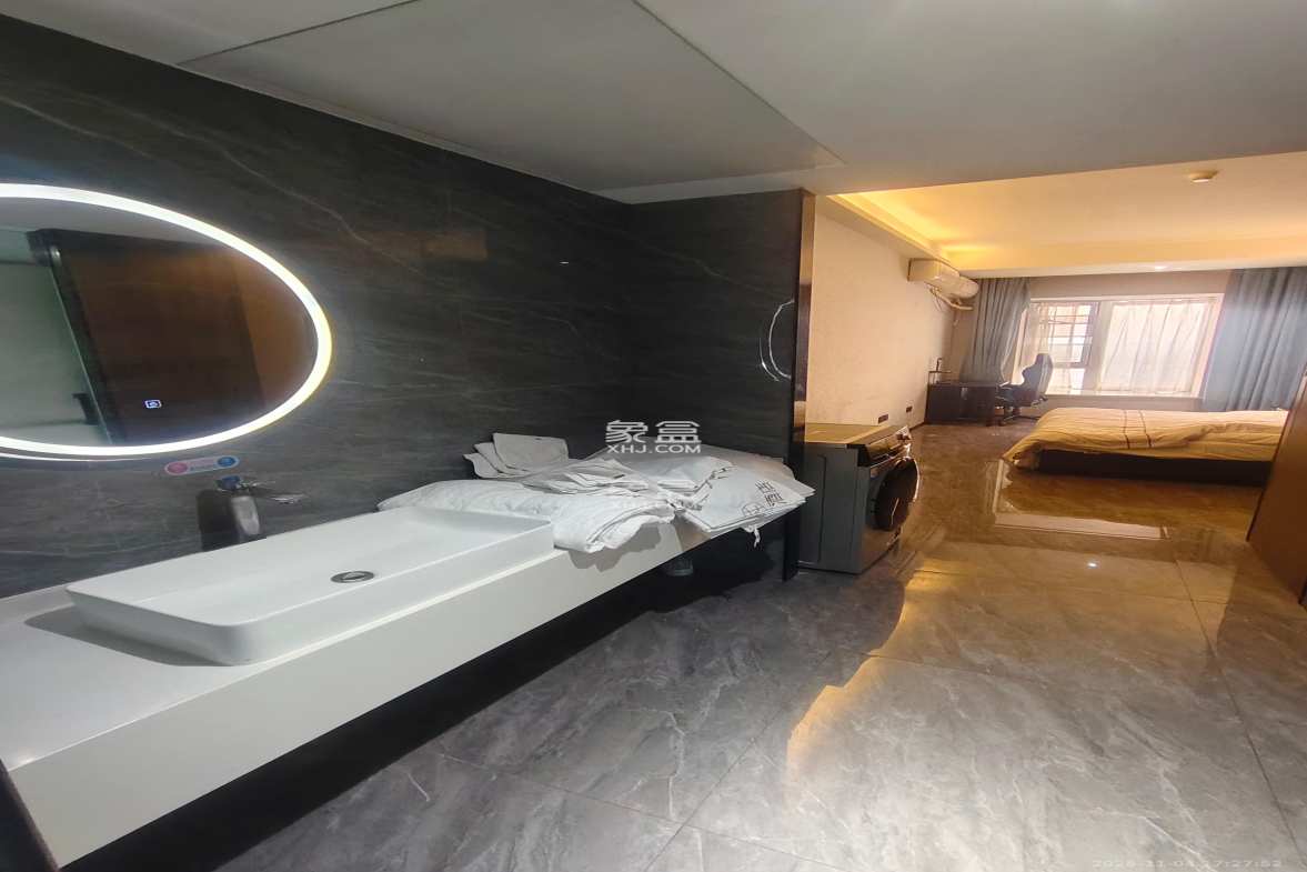 保利香槟国际 1室1厅1卫 1200.0元/月 保利香槟国际 1室1厅1卫 1200.0元/月室内图