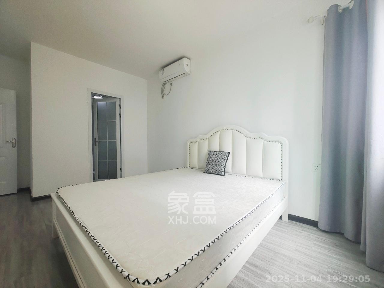 保利香槟国际 1室0厅0卫 2200.0元/月 保利香槟国际 1室0厅0卫 2200.0元/月室内图