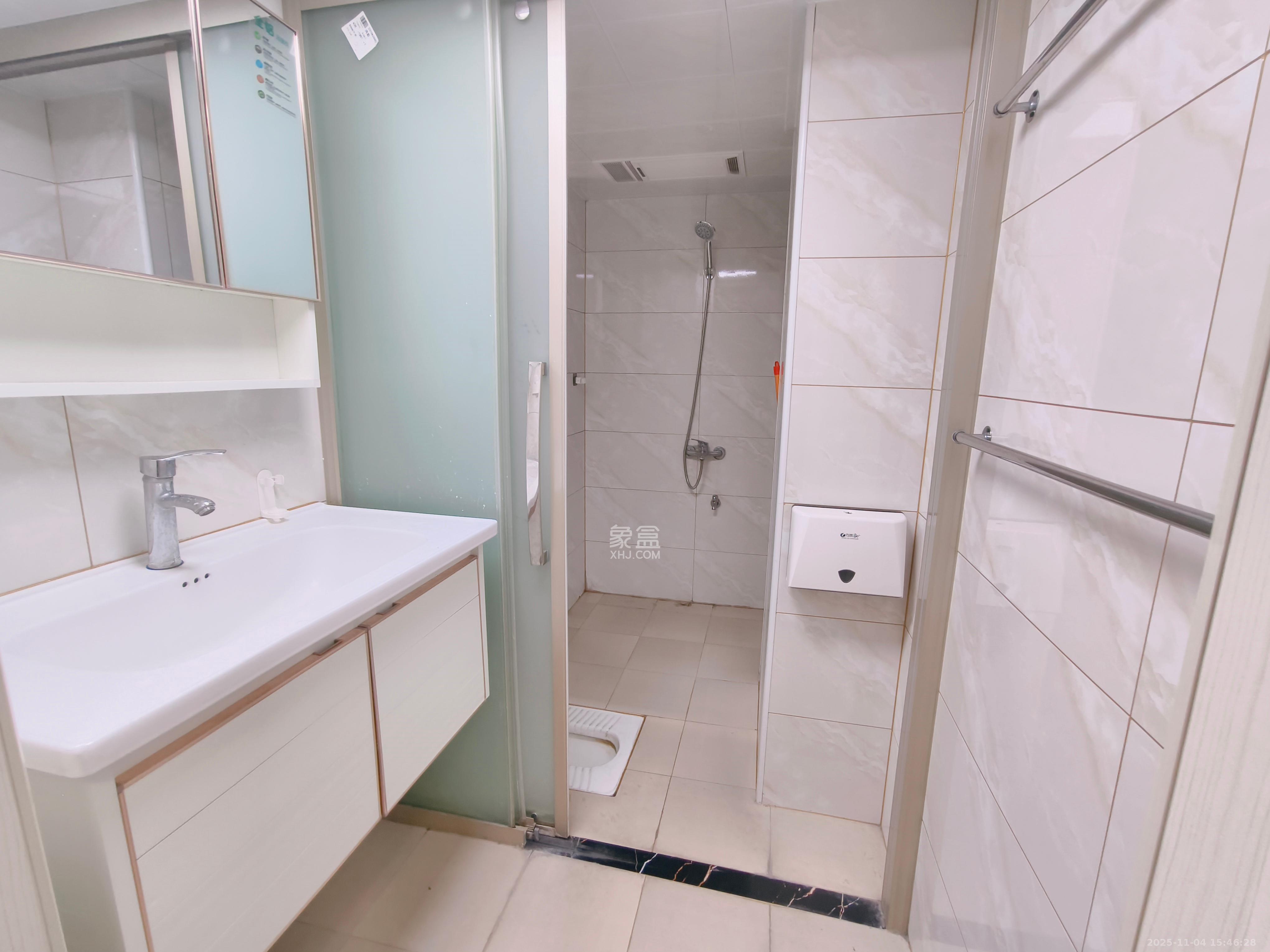 鹏程府  3室1厅1卫    2500.0元/月室内图