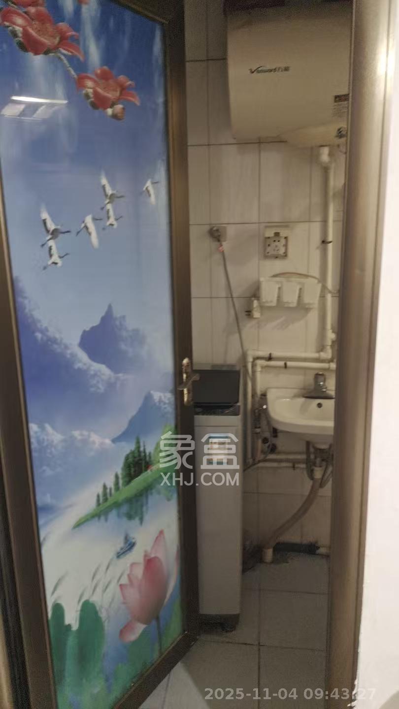 德政园  2室1厅1卫    1500.0元/月室内图