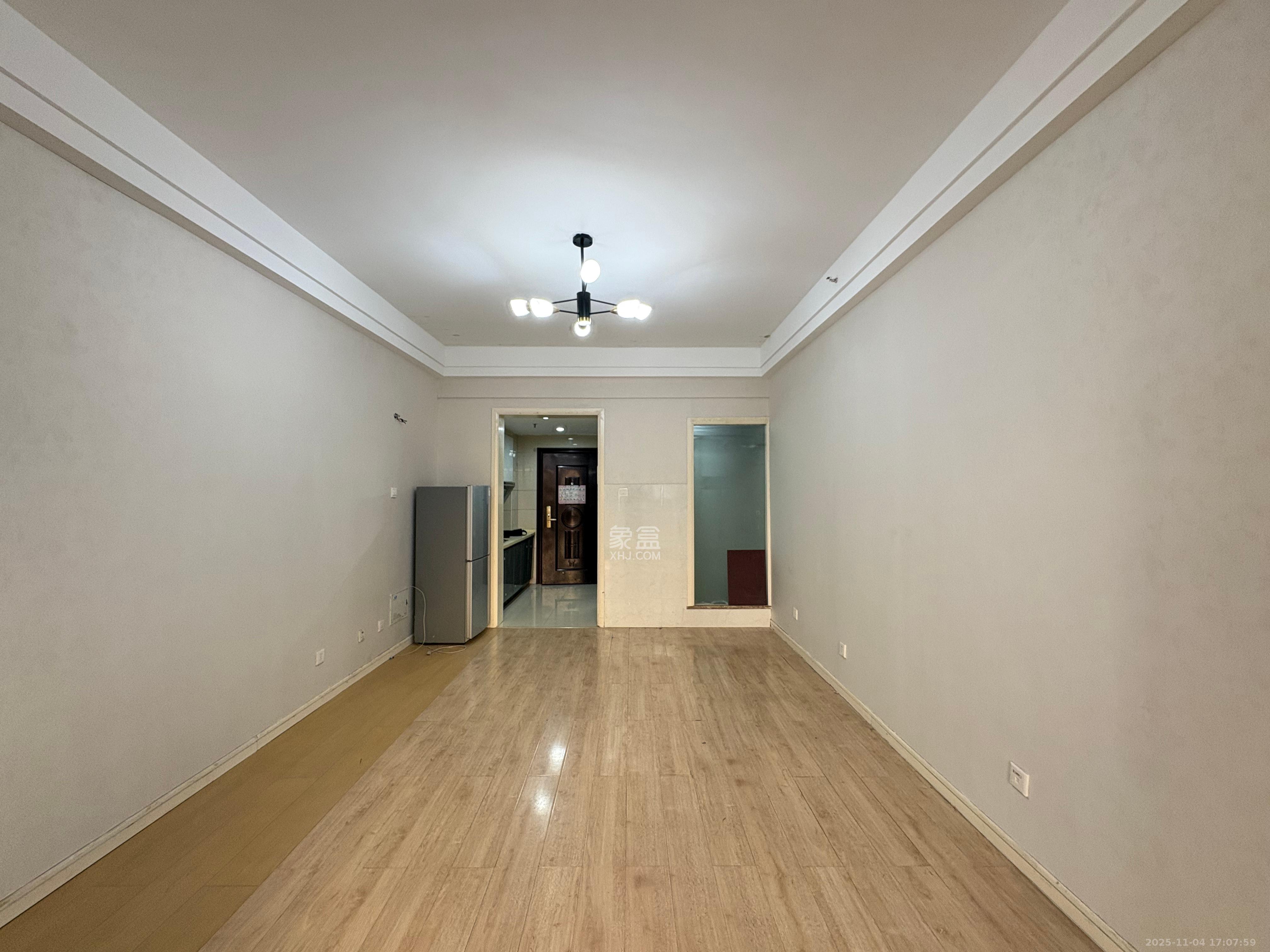 湘腾城市广场  1室1厅1卫    1600.0元/月室内图