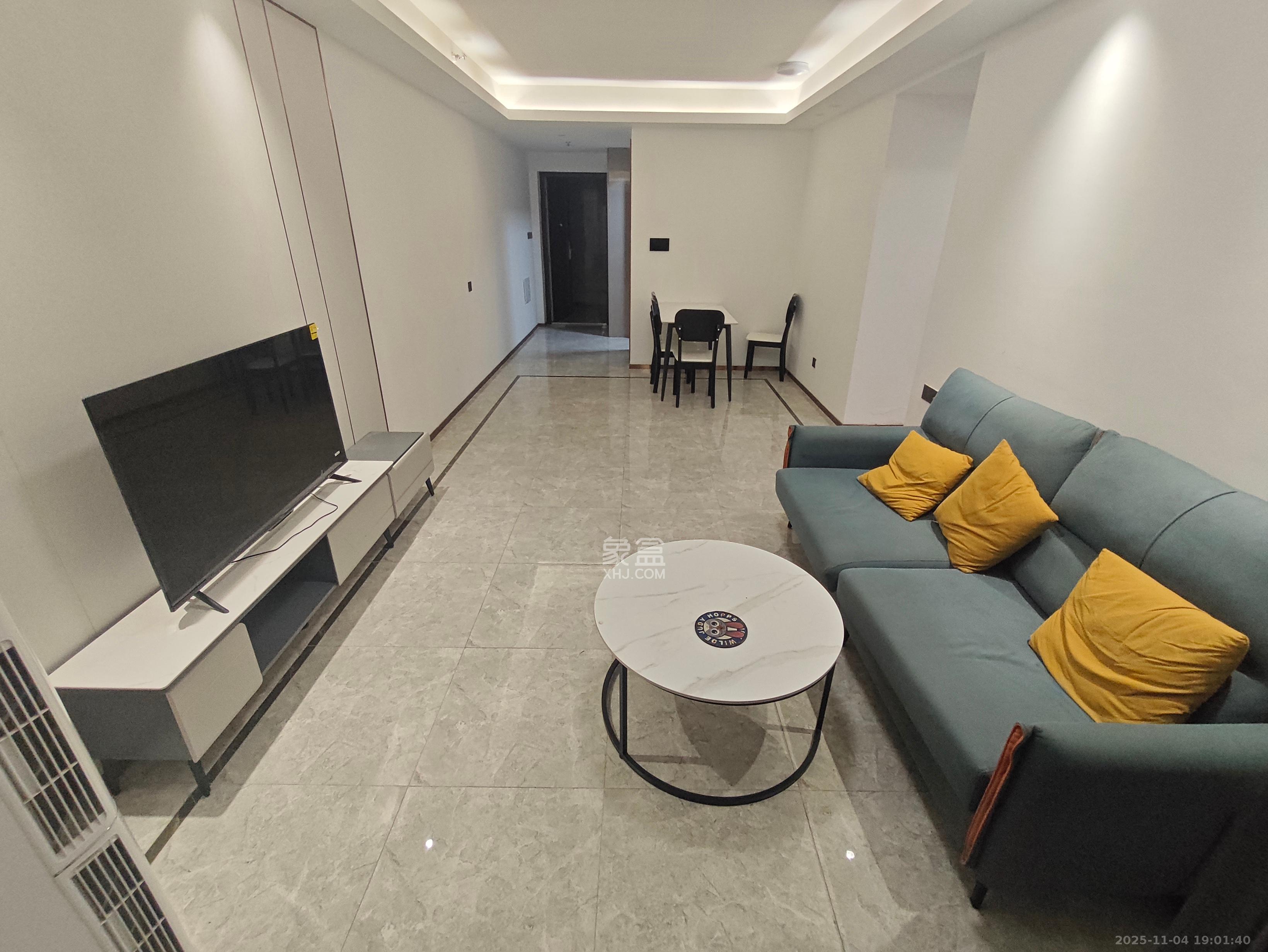 梅溪悦章  3室2厅2卫    3500.0元/月