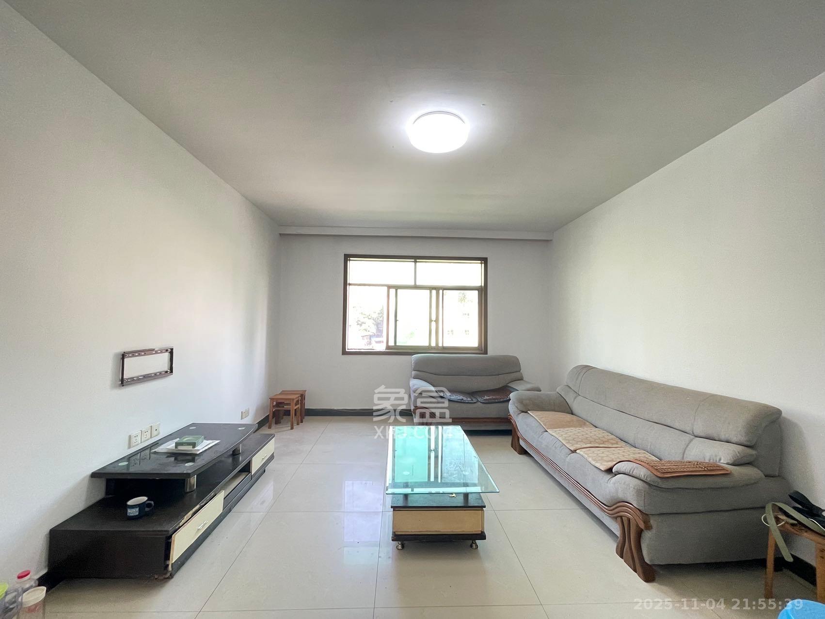 黄泥岭社区  2室2厅1卫    1800.0元/月