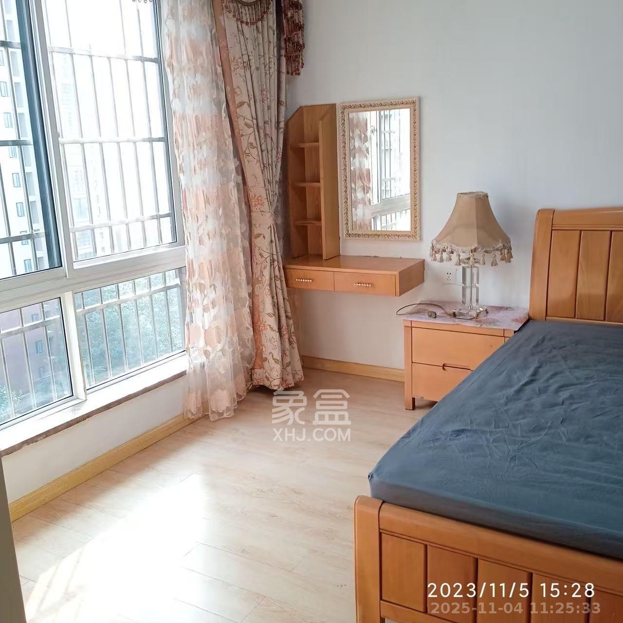 鑫科明珠  2室2厅1卫    1900.0元/月室内图