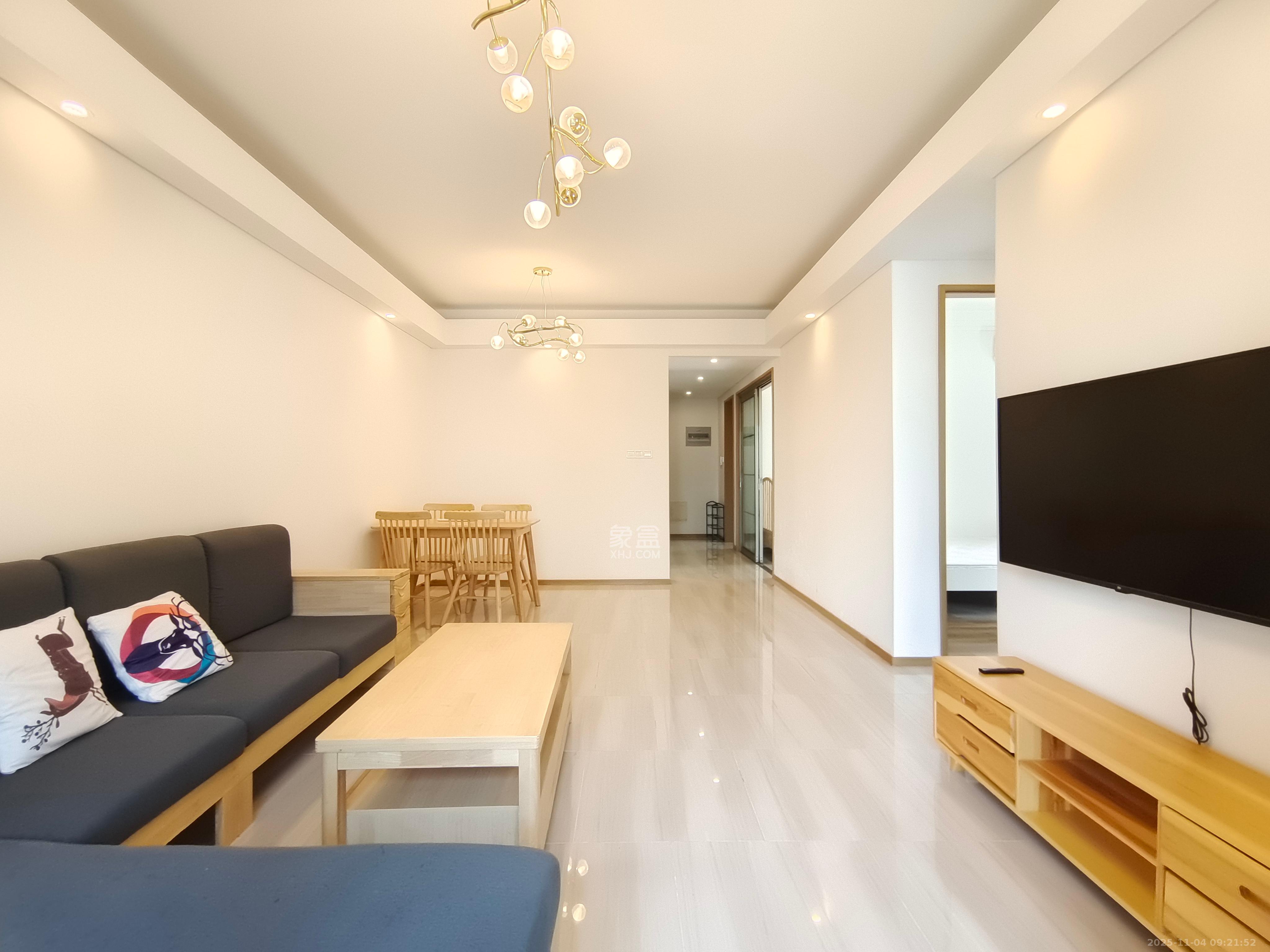 阳光100一期、四五期 3室2厅1卫 2800.0元/月 阳光100一期、四五期 3室2厅1卫 2800.0元/月室内图