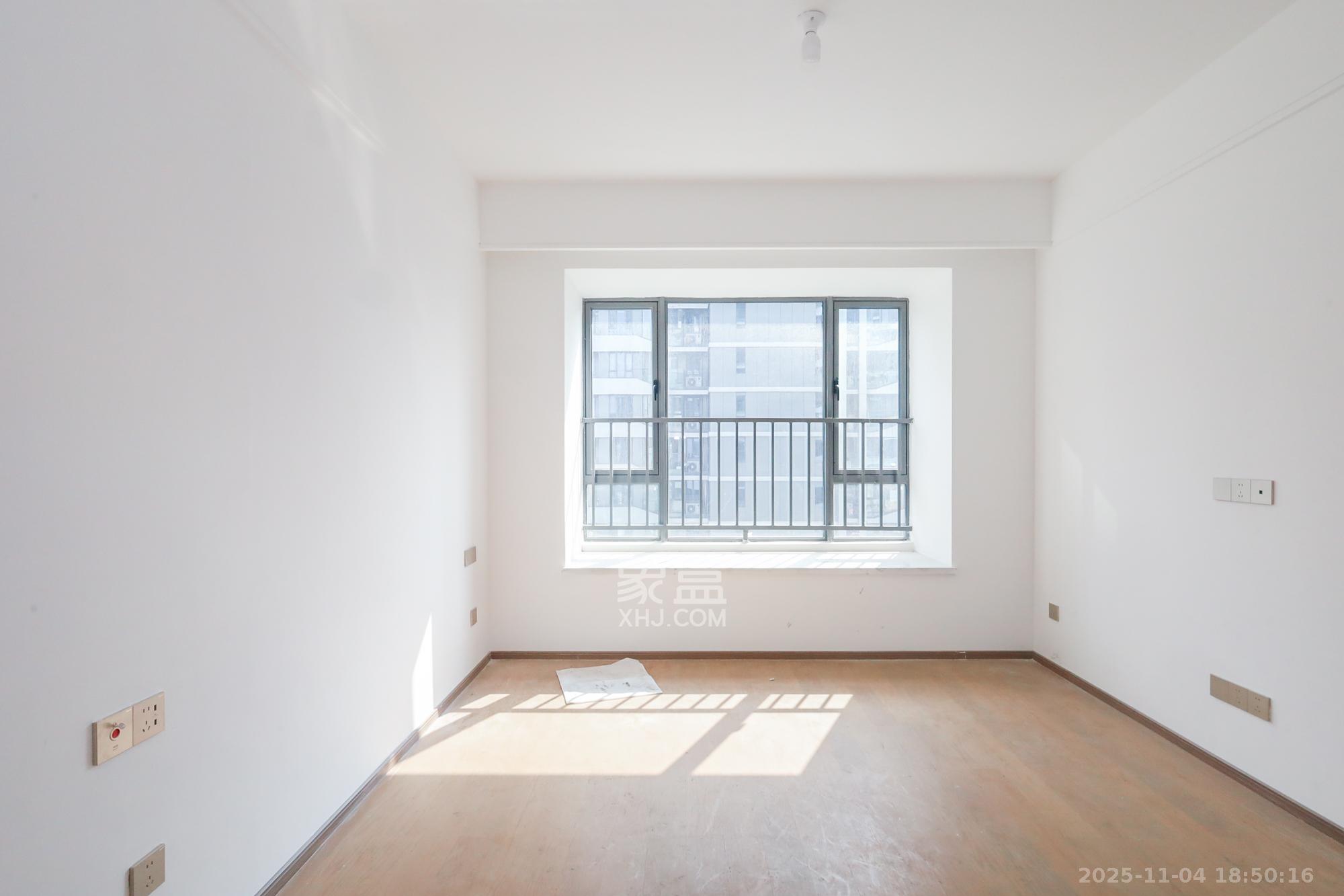 复地滨江金融中心 4室2厅2卫 212.0万 复地滨江金融中心 4室2厅2卫 212.0万卧室