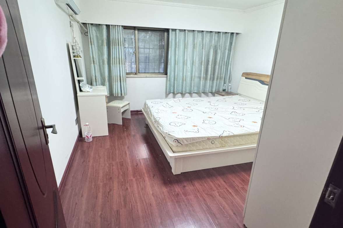 兰海佳园 4室2厅2卫 2500.0元/月 兰海佳园 4室2厅2卫 2500.0元/月室内图