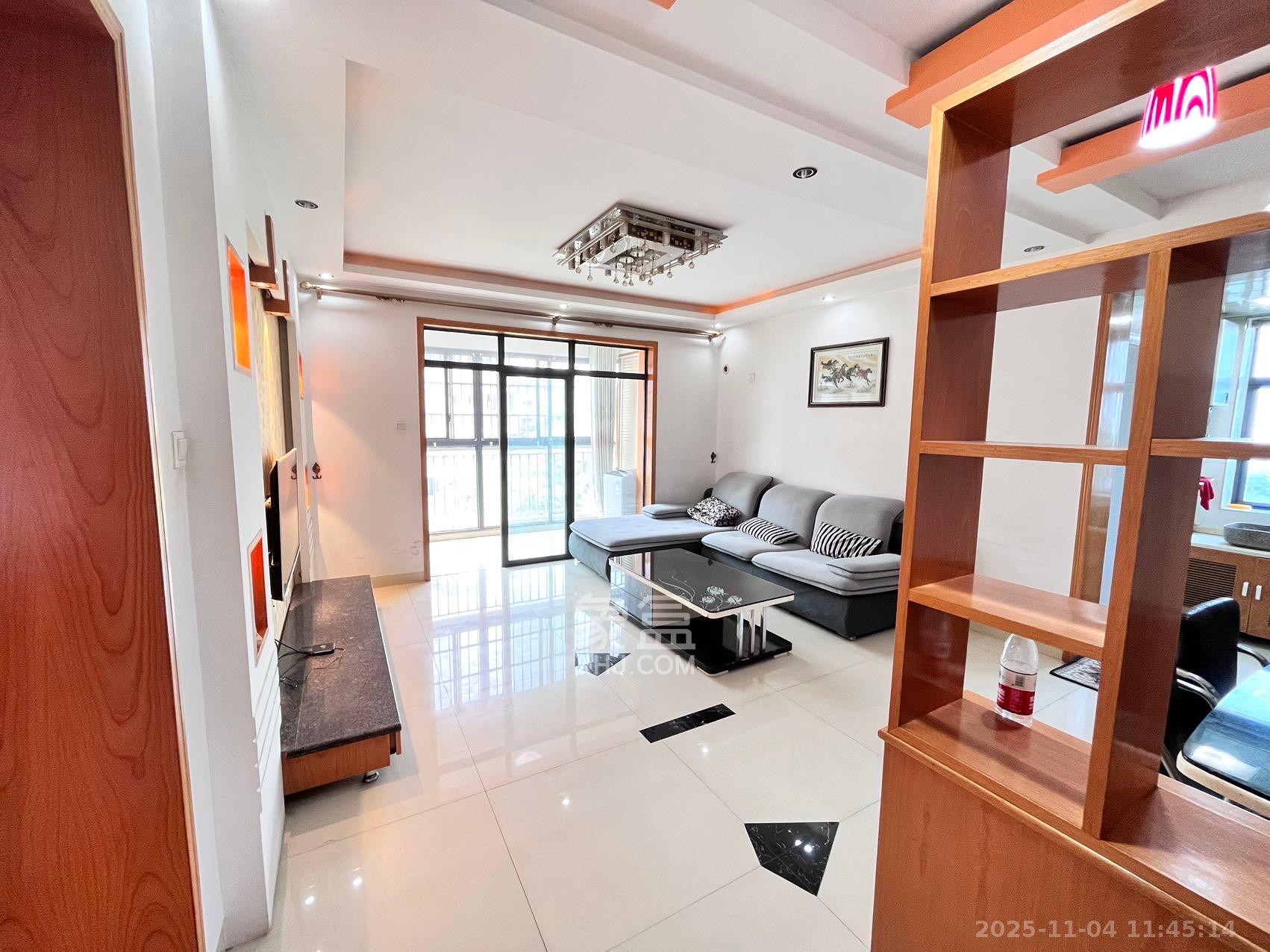 南颐园  1室2厅1卫    1600.0元/月