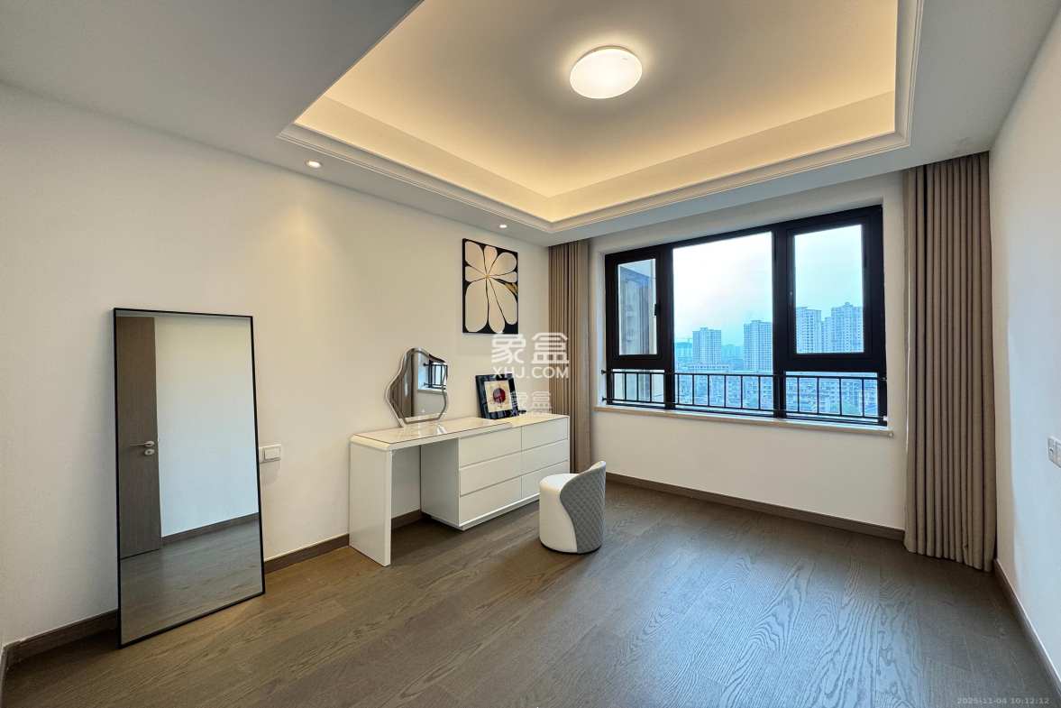 新力铂园(江山云著) 4室1厅2卫 6000.0元/月 新力铂园(江山云著) 4室1厅2卫 6000.0元/月室内图