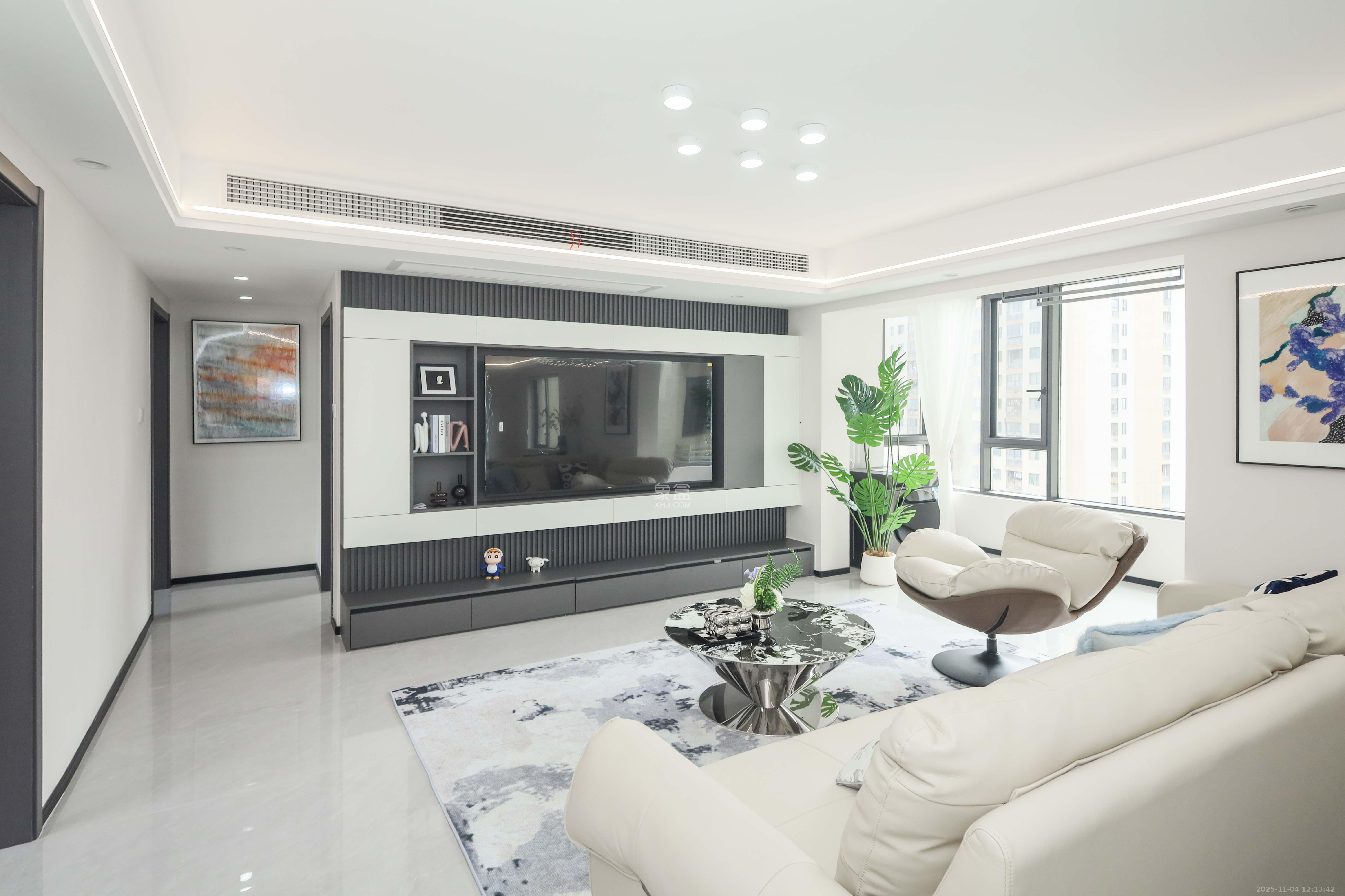 好莱城（弘德西街）  4室2厅2卫    132.8万客厅