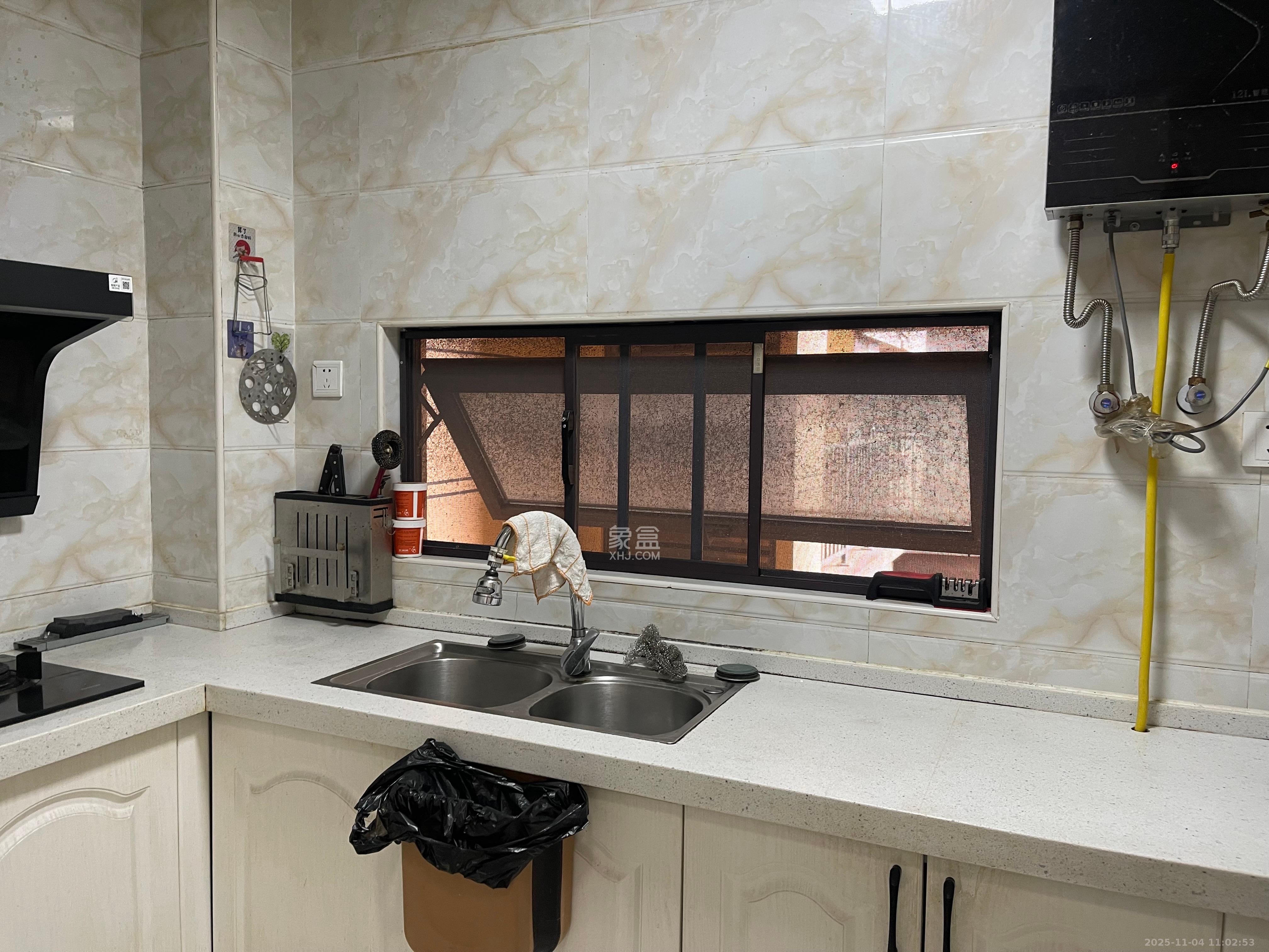 保利城（中航城国际社区、郡原美村）  3室2厅2卫    2600.0元/月室内图