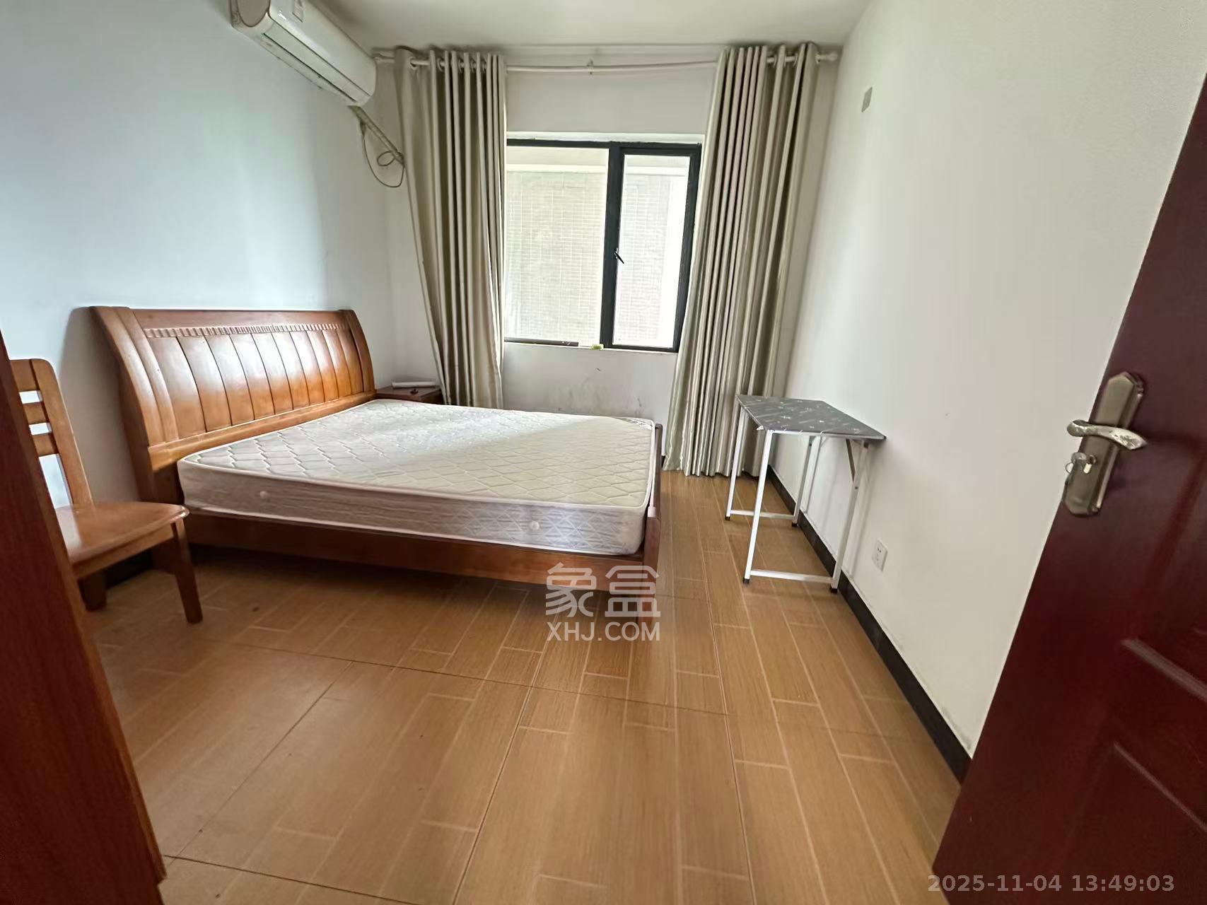 长房天翼未来城  3室2厅2卫    4000.0元/月室内图