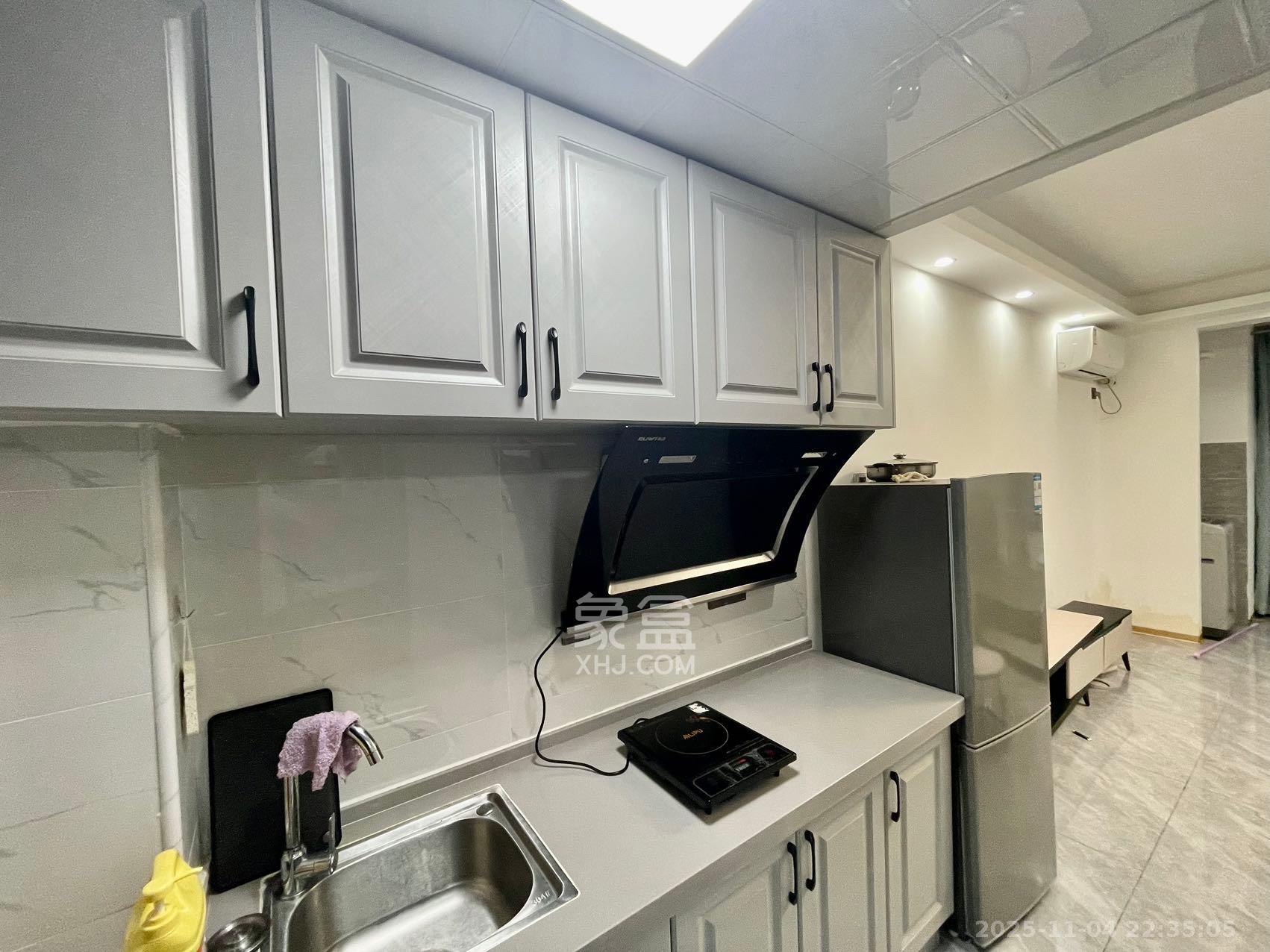 中海珑悦府 1室1厅1卫 1100.0元/月 中海珑悦府 1室1厅1卫 1100.0元/月室内图