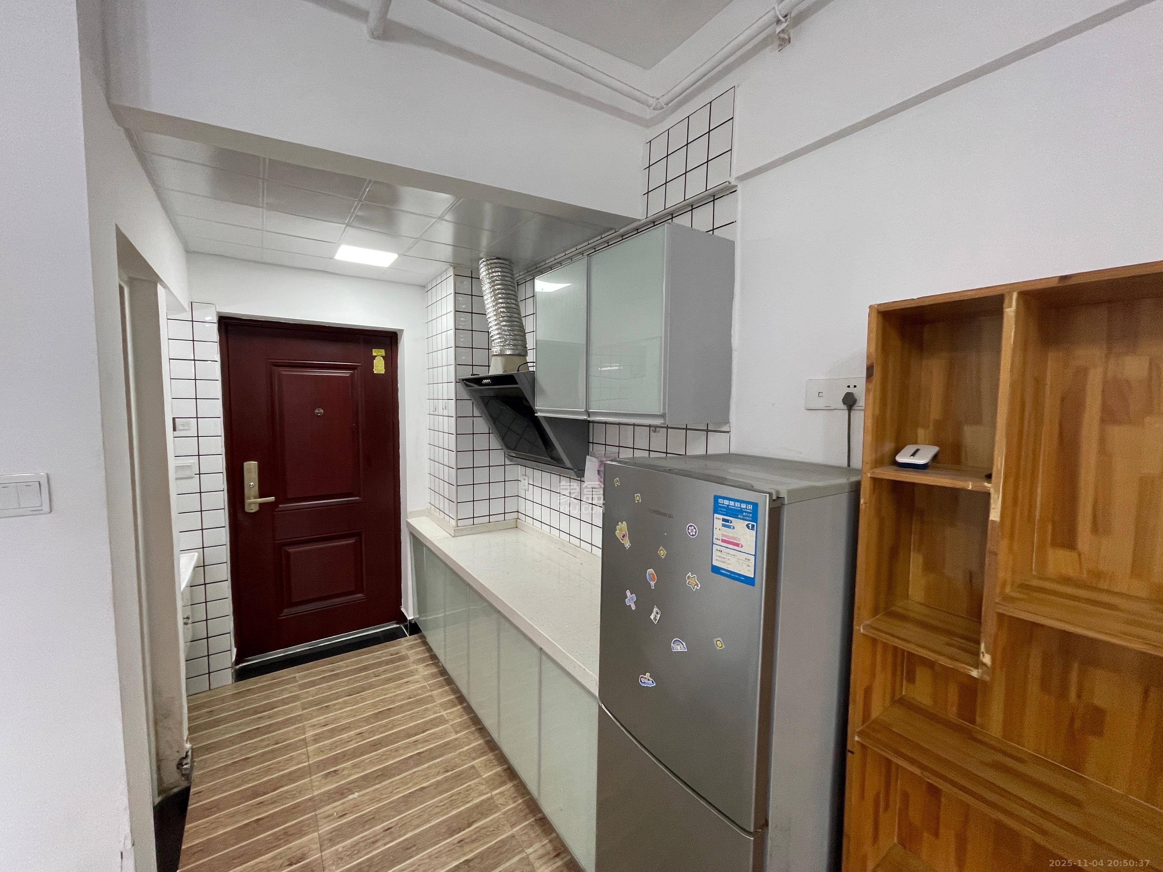 蓝光雍锦阁 1室1厅1卫 1600.0元/月 蓝光雍锦阁 1室1厅1卫 1600.0元/月室内图