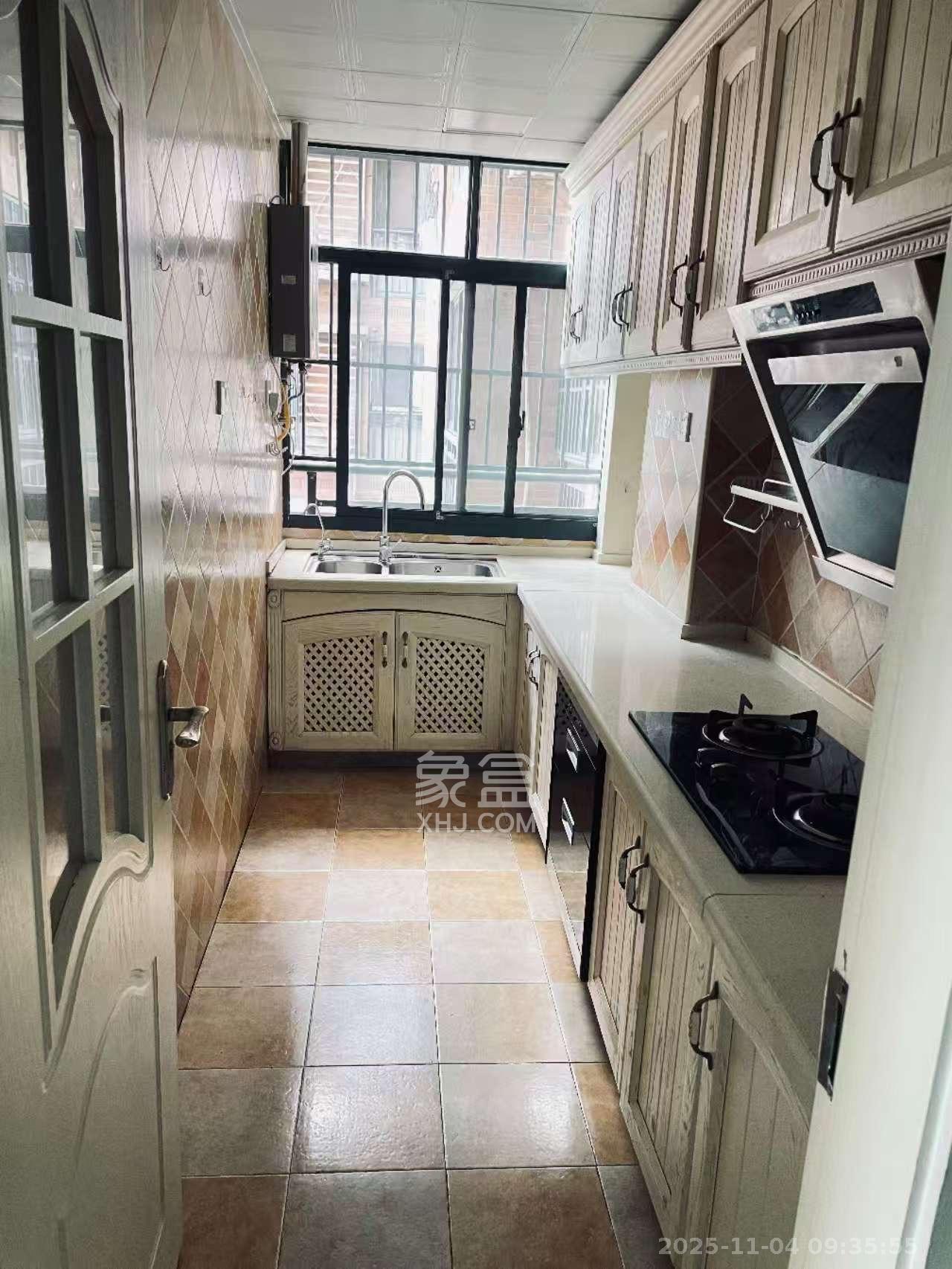 华美公寓（新猎鹰公寓）  2室2厅1卫    2300.0元/月室内图