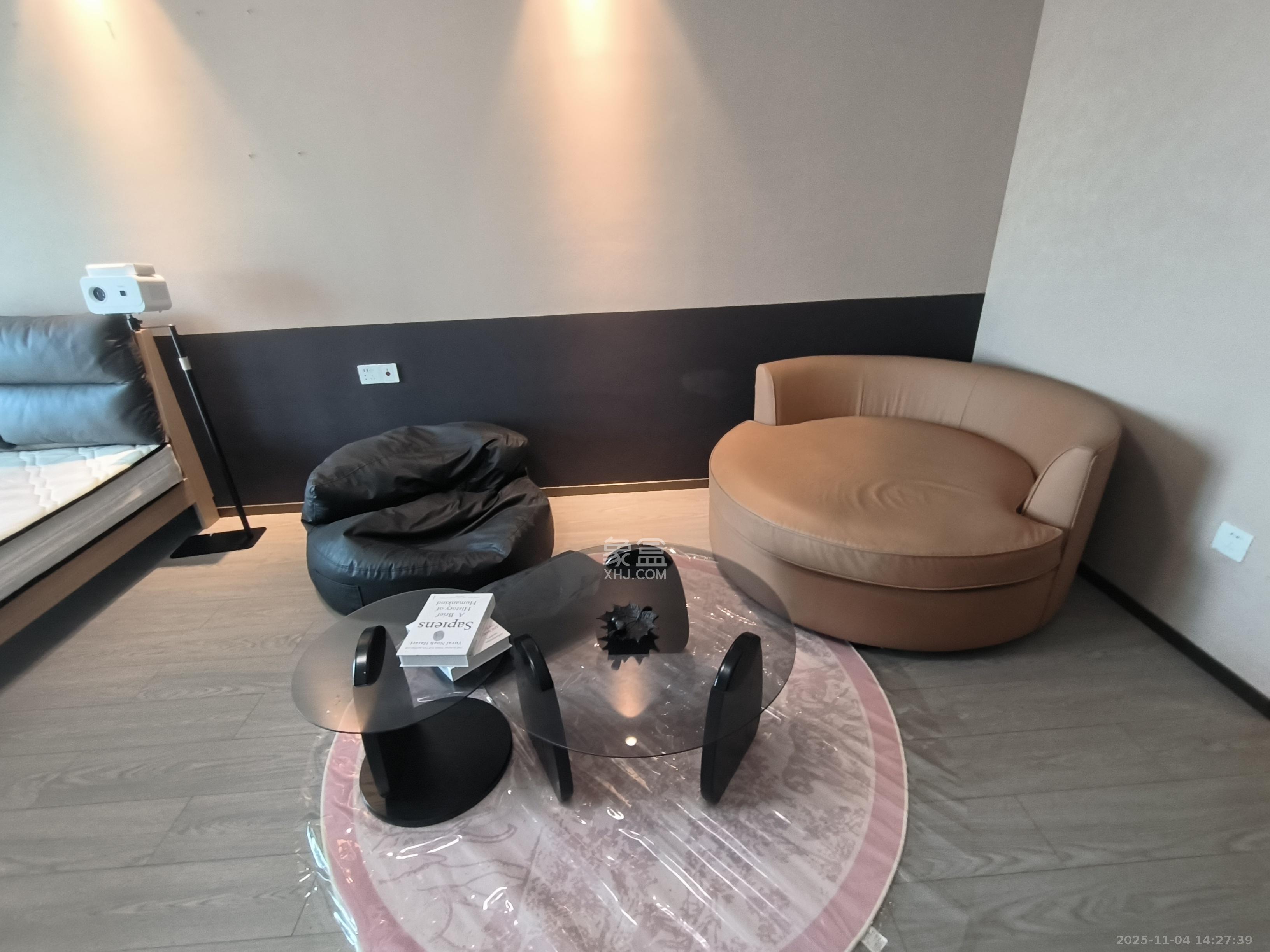 华润置地中心  1室1厅1卫    2100.0元/月室内图