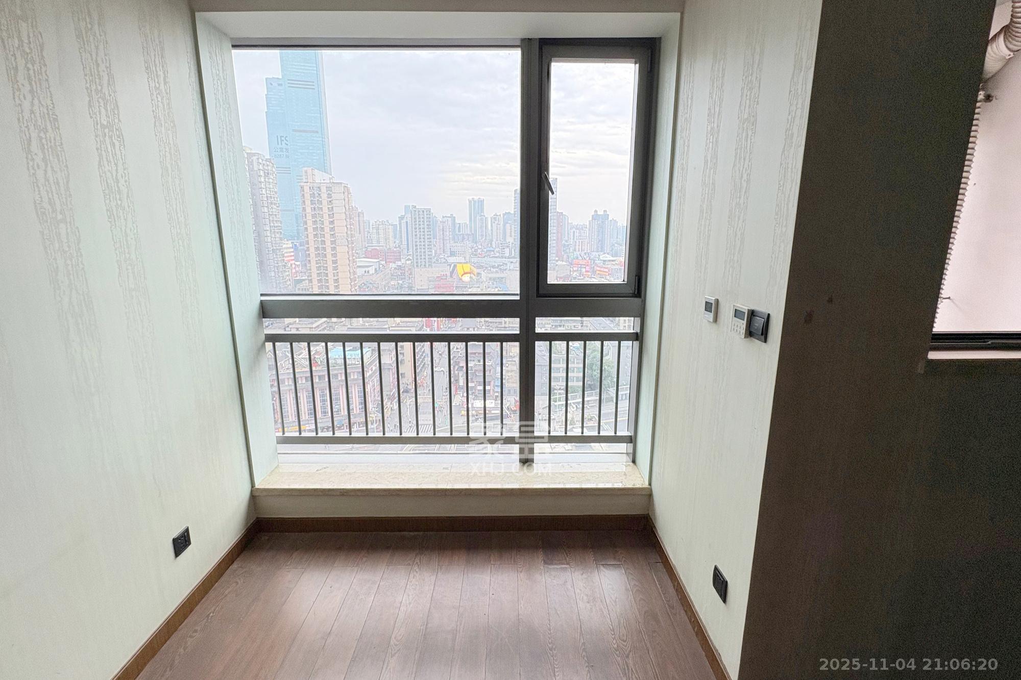 凯通国际城（凯通朝庭）  3室2厅1卫    93.8万其他