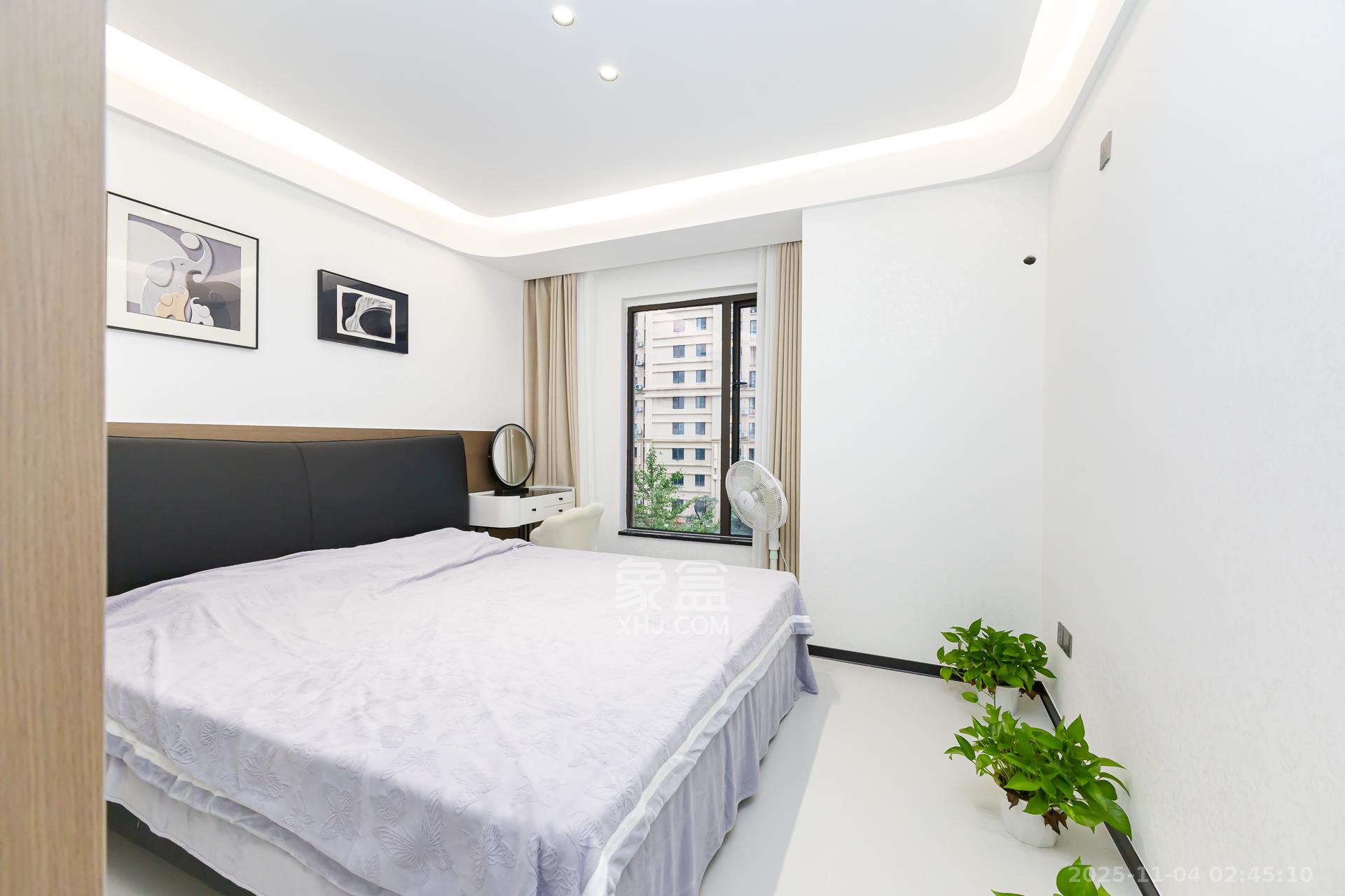 润和又一城  3室2厅2卫    115.8万卧室