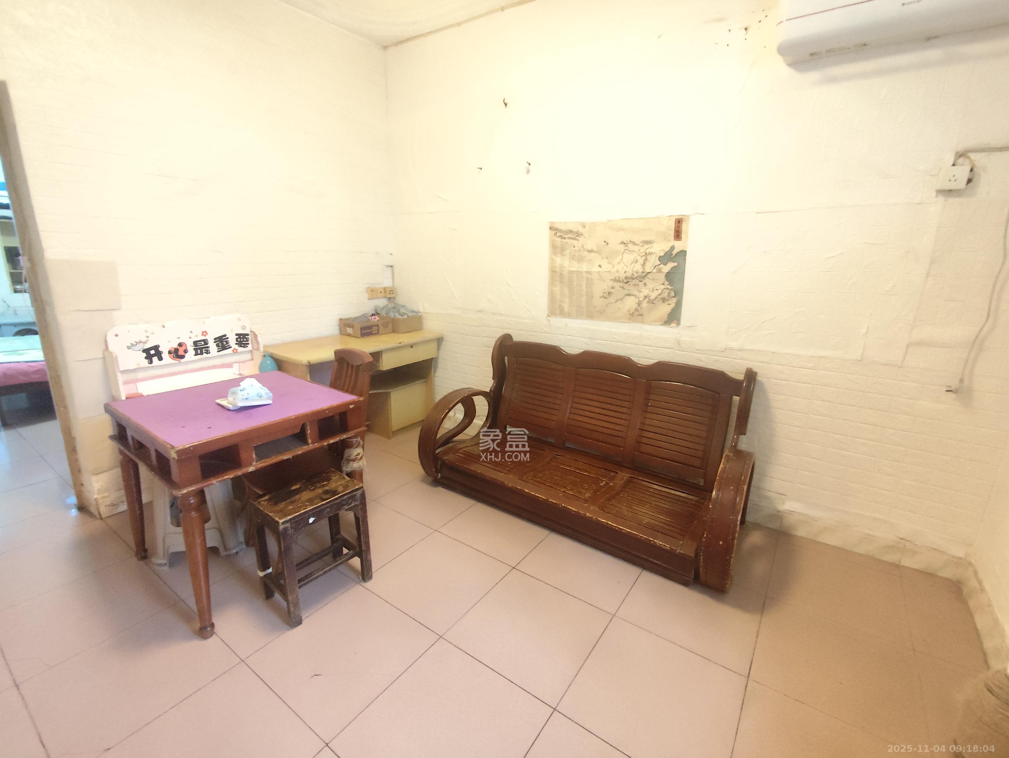 稻谷仓散盘  1室1厅1卫    1350.0元/月室内图