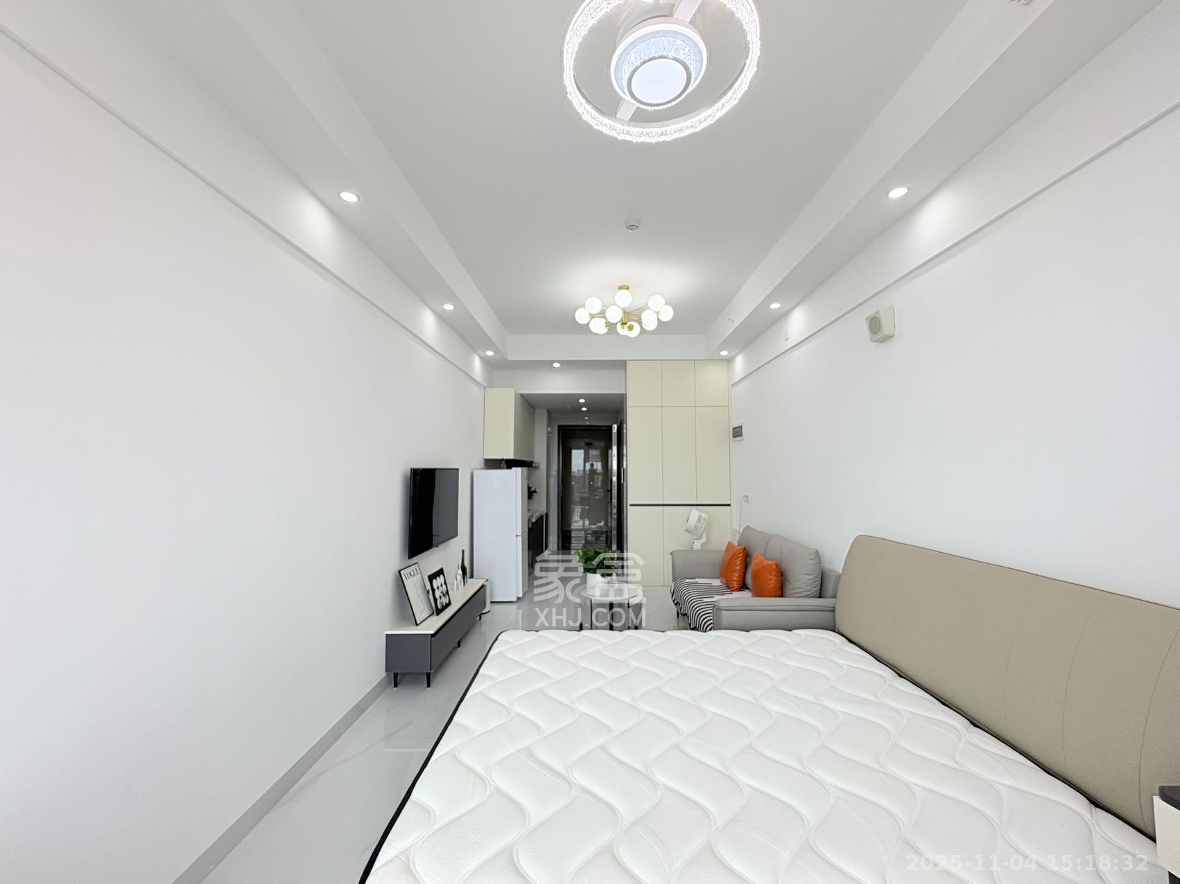 恒大誉府（融誉商业中心）  1室0厅0卫    1800.0元/月