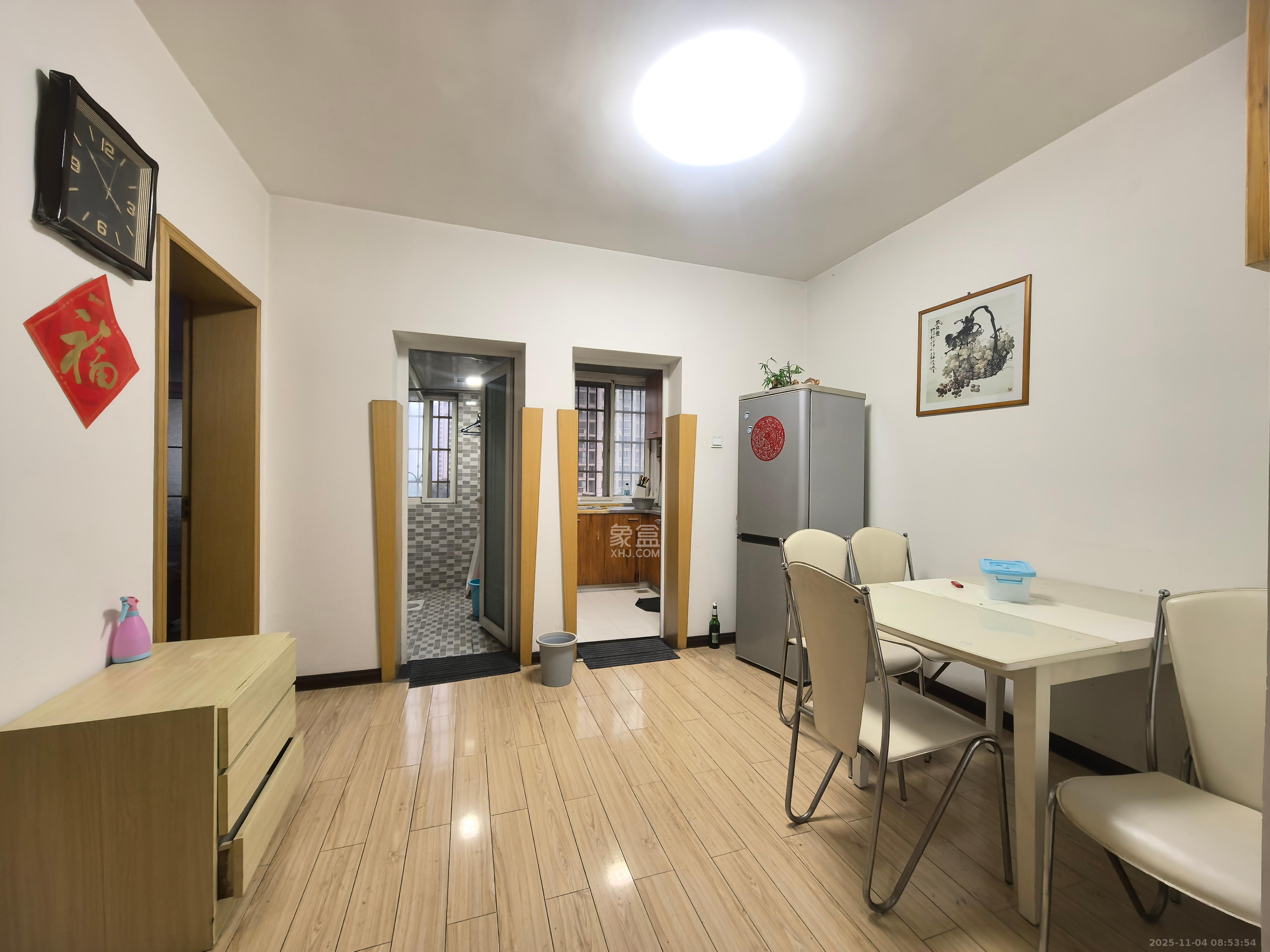 德润园 2室2厅1卫 1850.0元/月 德润园 2室2厅1卫 1850.0元/月室内图