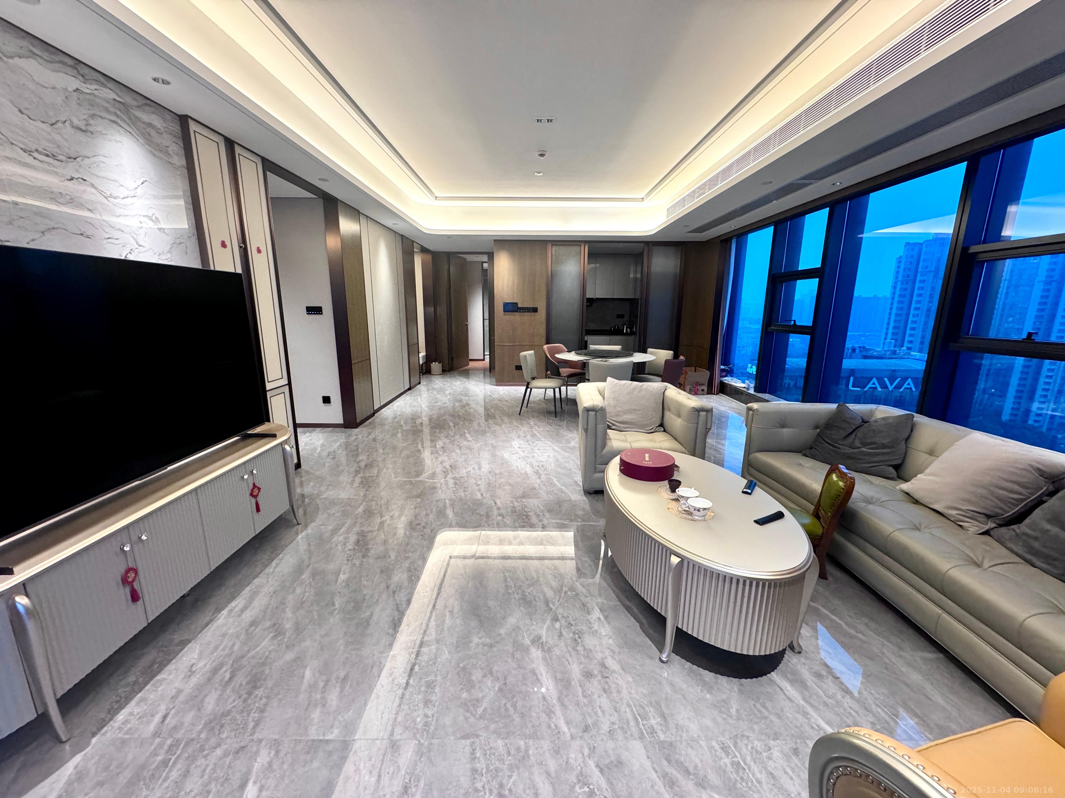 运达中央广场三期  4室2厅3卫    20000.0元/月室内图