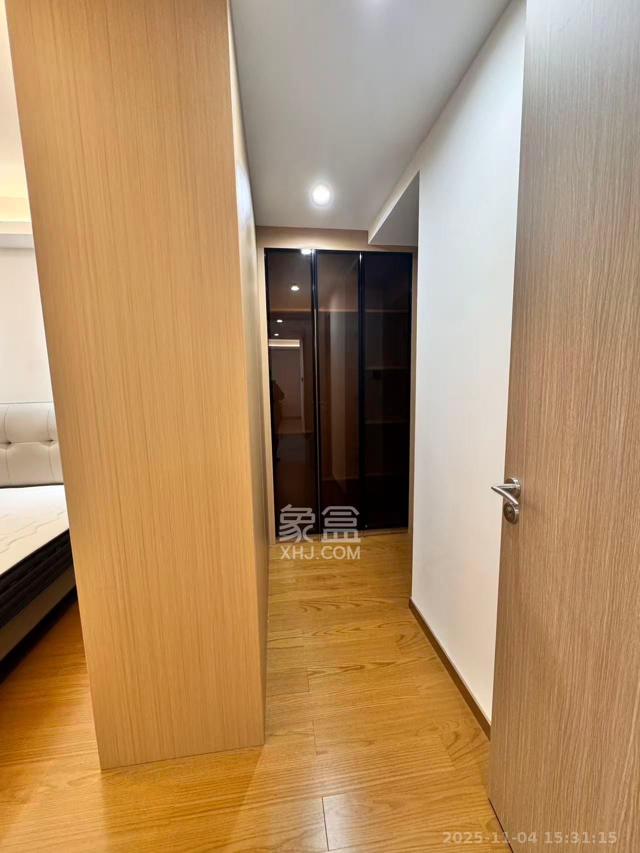 旭辉雨花郡  3室2厅2卫    3800.0元/月室内图