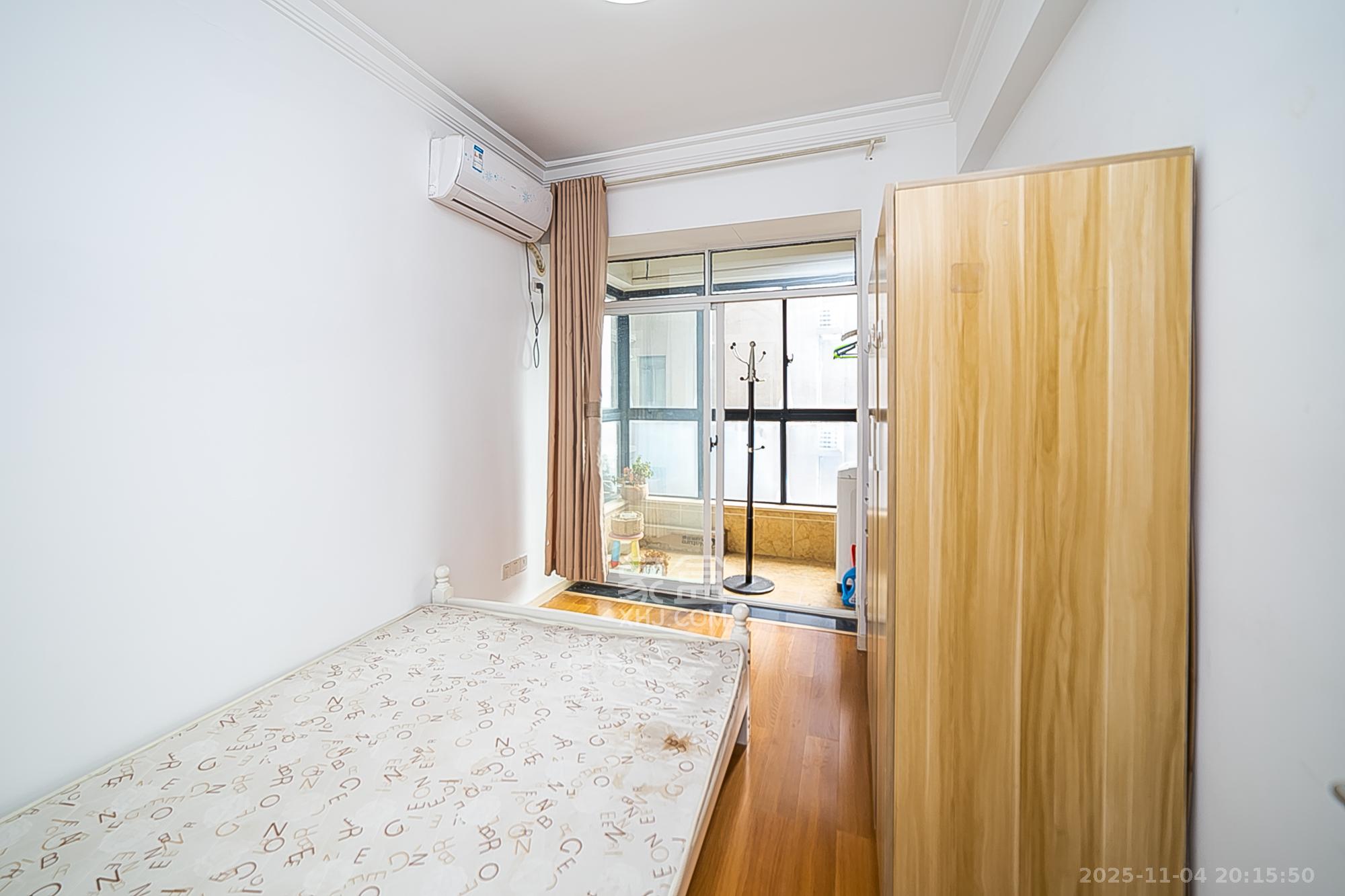 建发汇金国际  3室2厅1卫    142.0万卧室