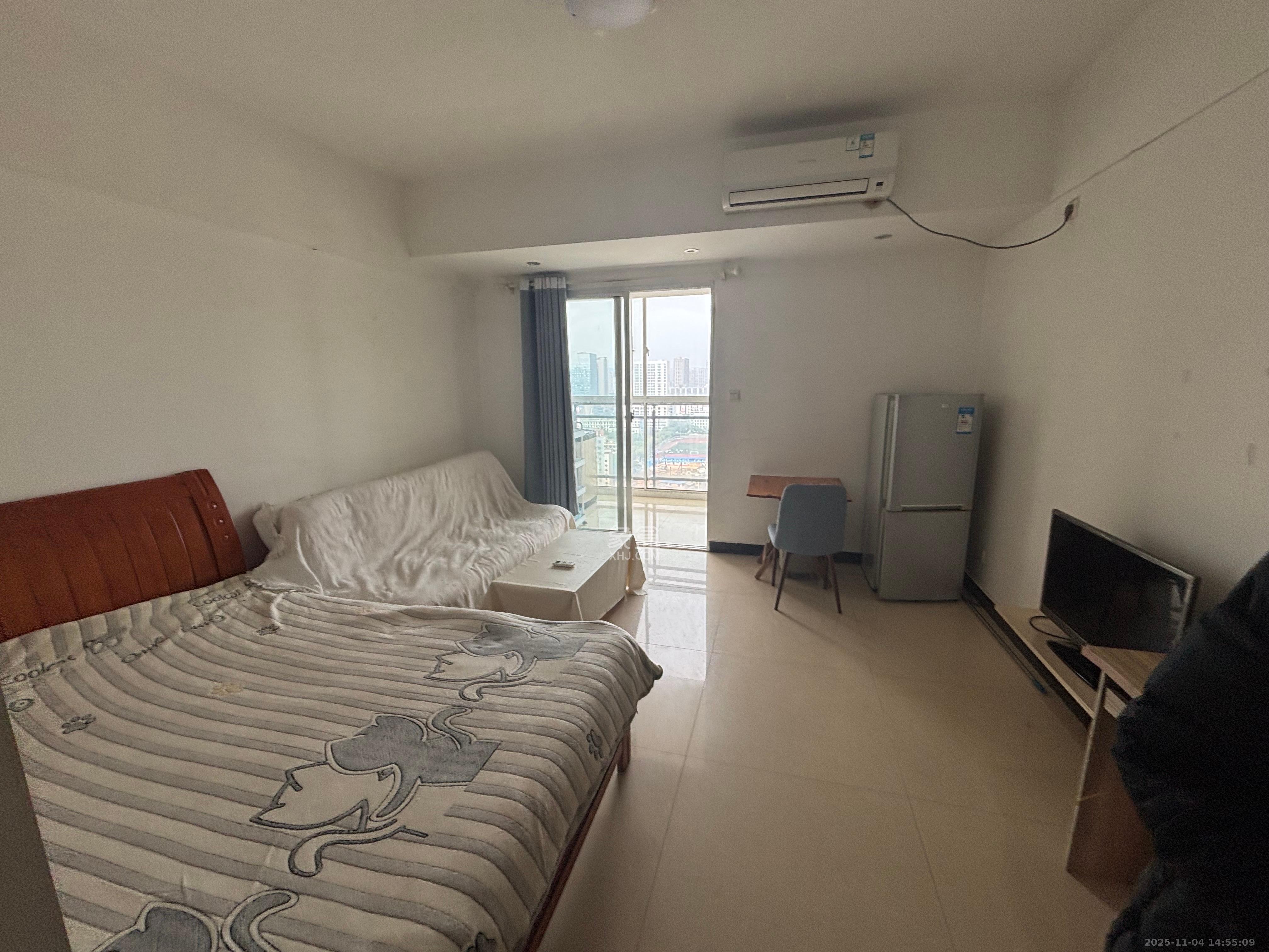 观湖公寓  1室1厅1卫    1500.0元/月室内图