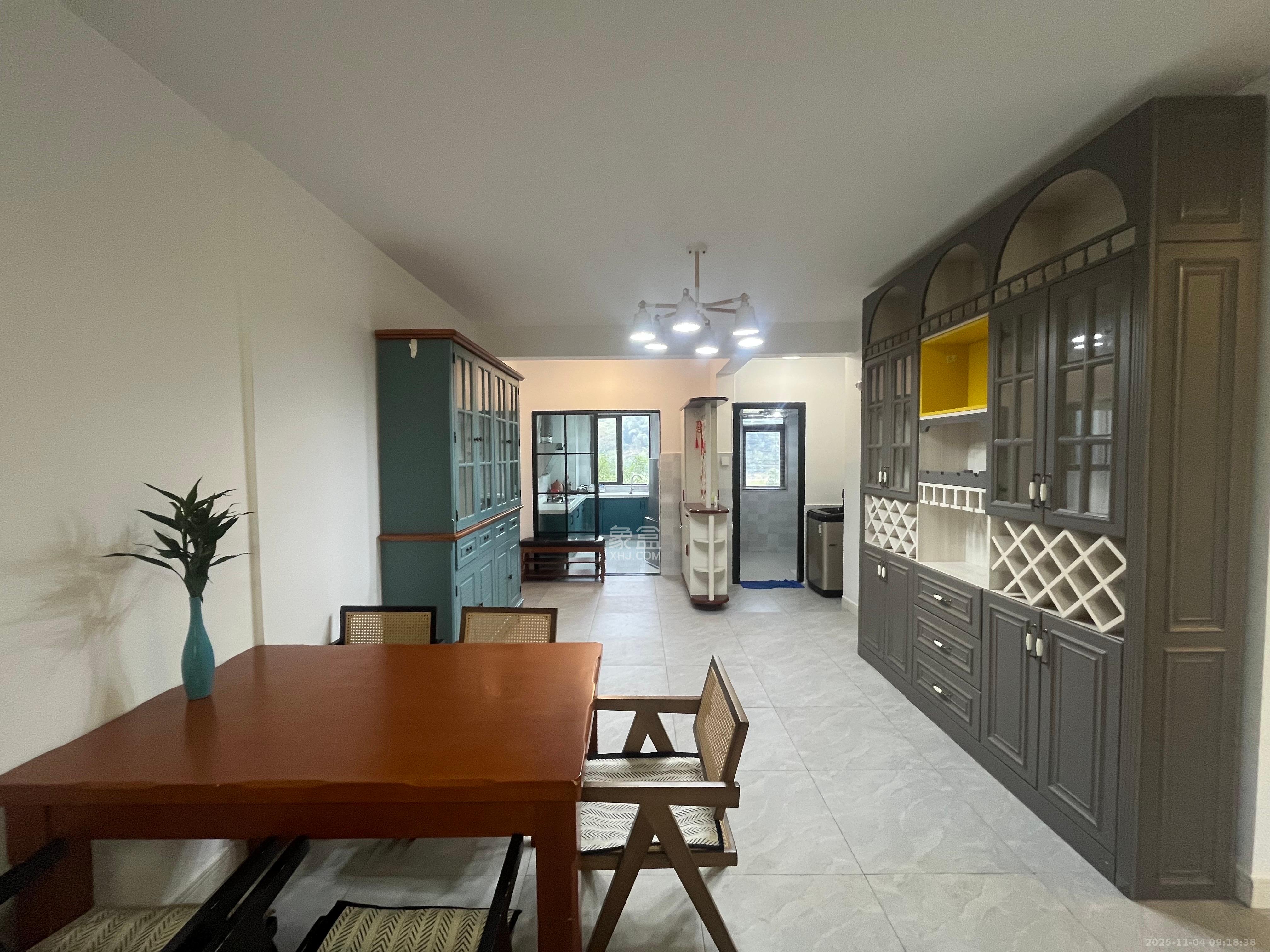 奥克斯缔壹城  4室2厅2卫    3600.0元/月室内图