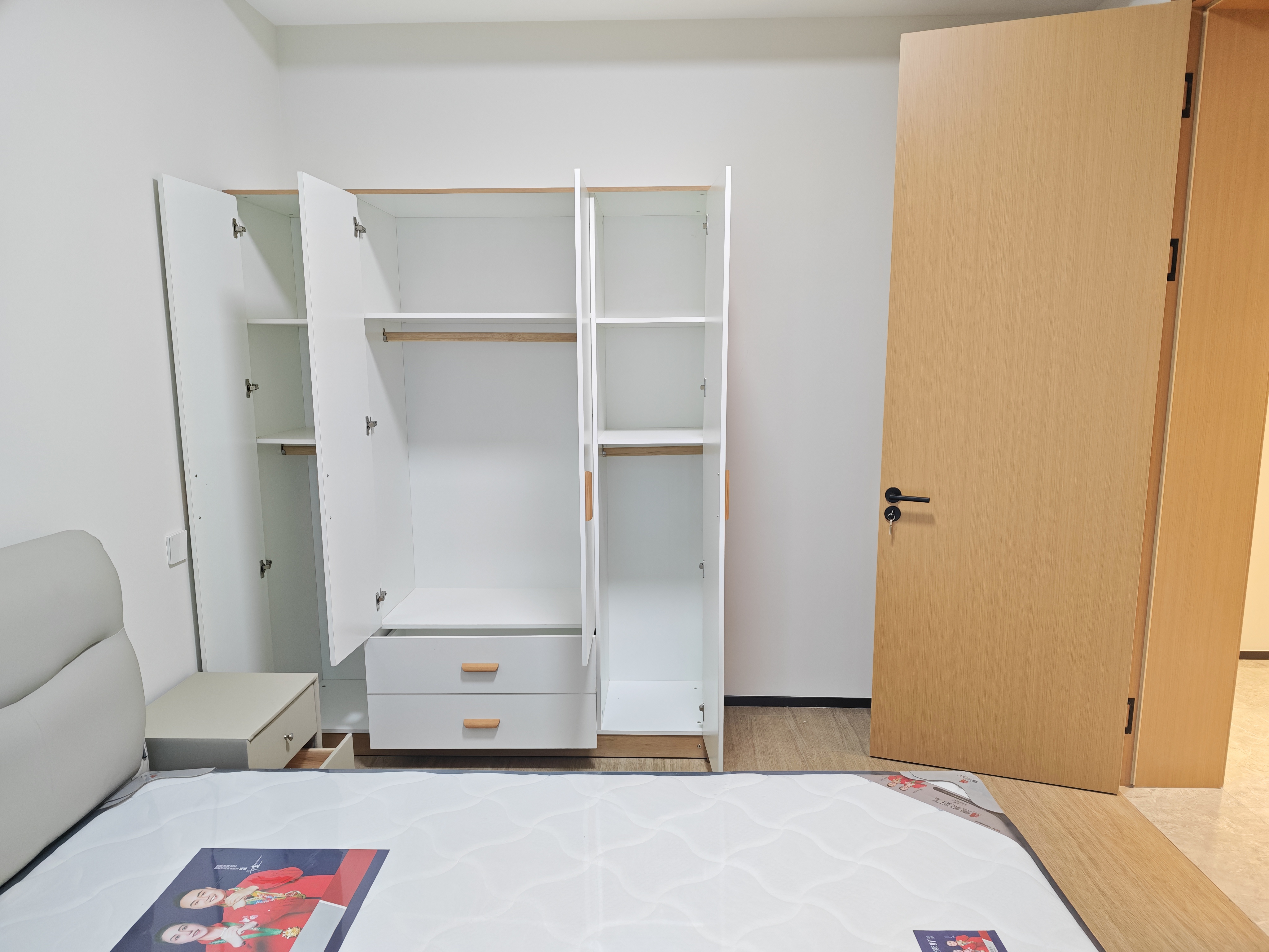 罗牛山璞域 3室2厅2卫 5500.0元/月 罗牛山璞域 3室2厅2卫 5500.0元/月室内图