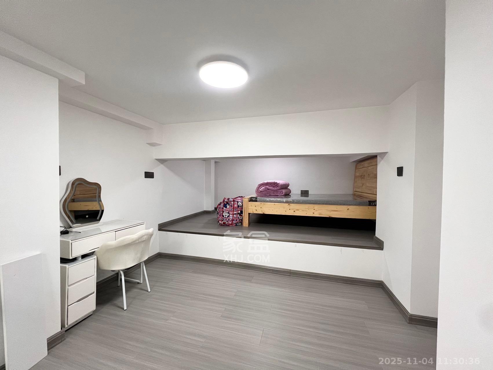 龙湖铂金岛 2室2厅1卫 2300.0元/月 龙湖铂金岛 2室2厅1卫 2300.0元/月室内图