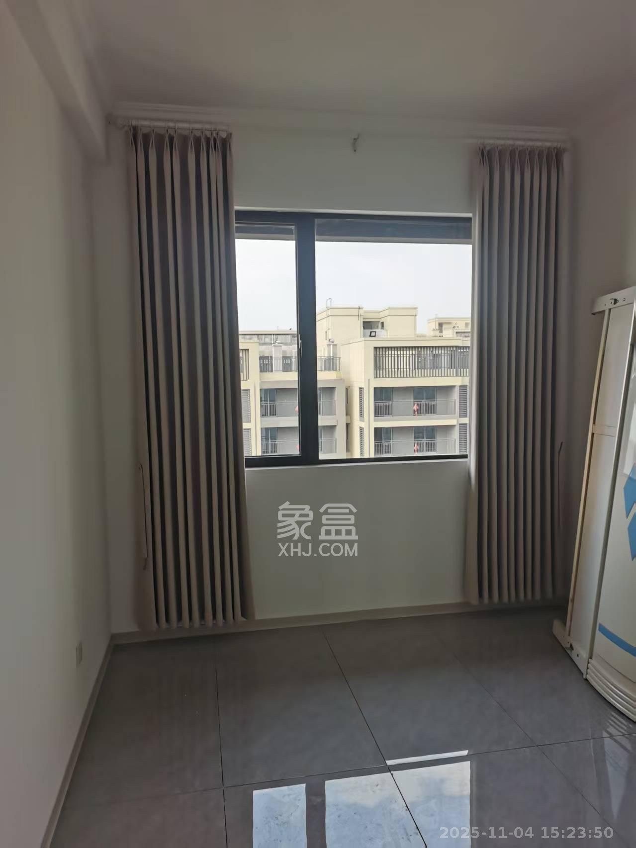 鑫远湘府逸园  1室1厅1卫    2200.0元/月室内图