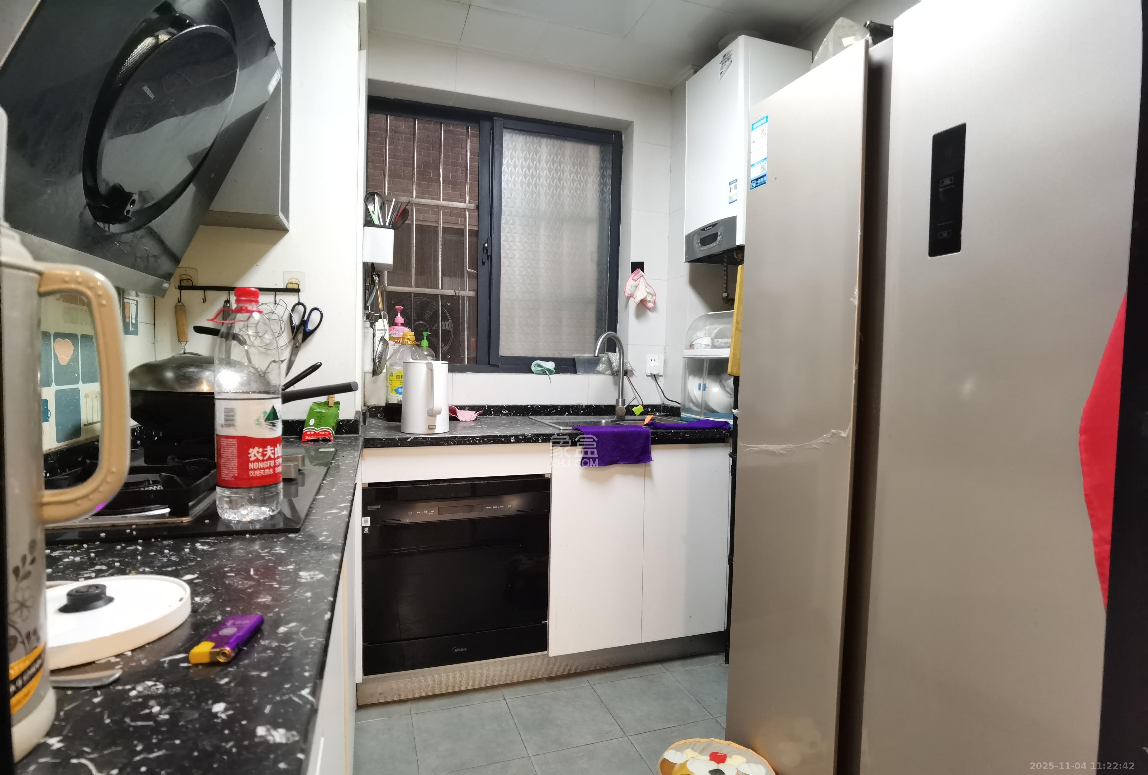 城市森林  2室2厅1卫    3200.0元/月室内图