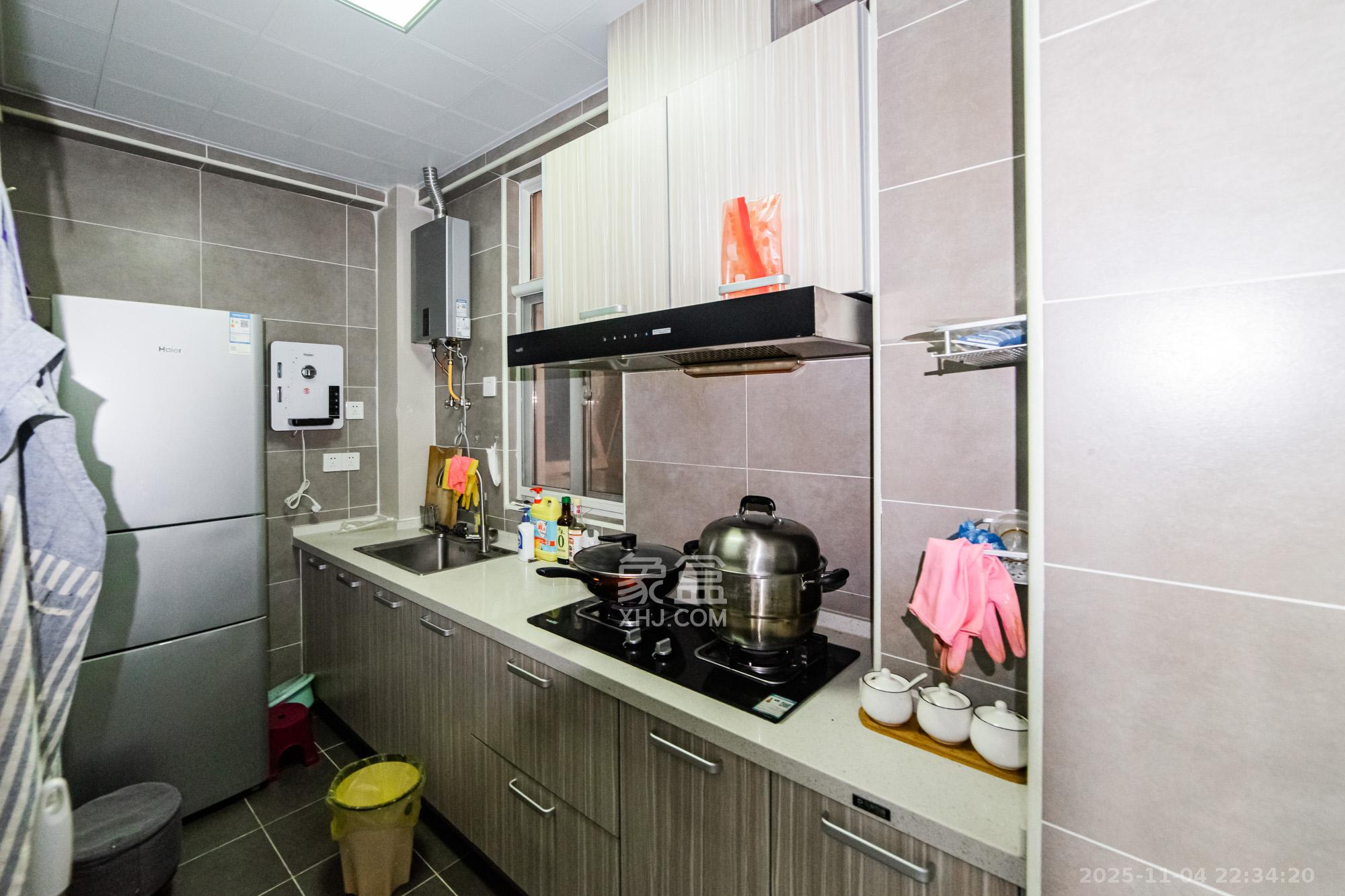 北辰三角洲E4区 2室2厅1卫 85.0万 北辰三角洲E4区 2室2厅1卫 85.0万厨房