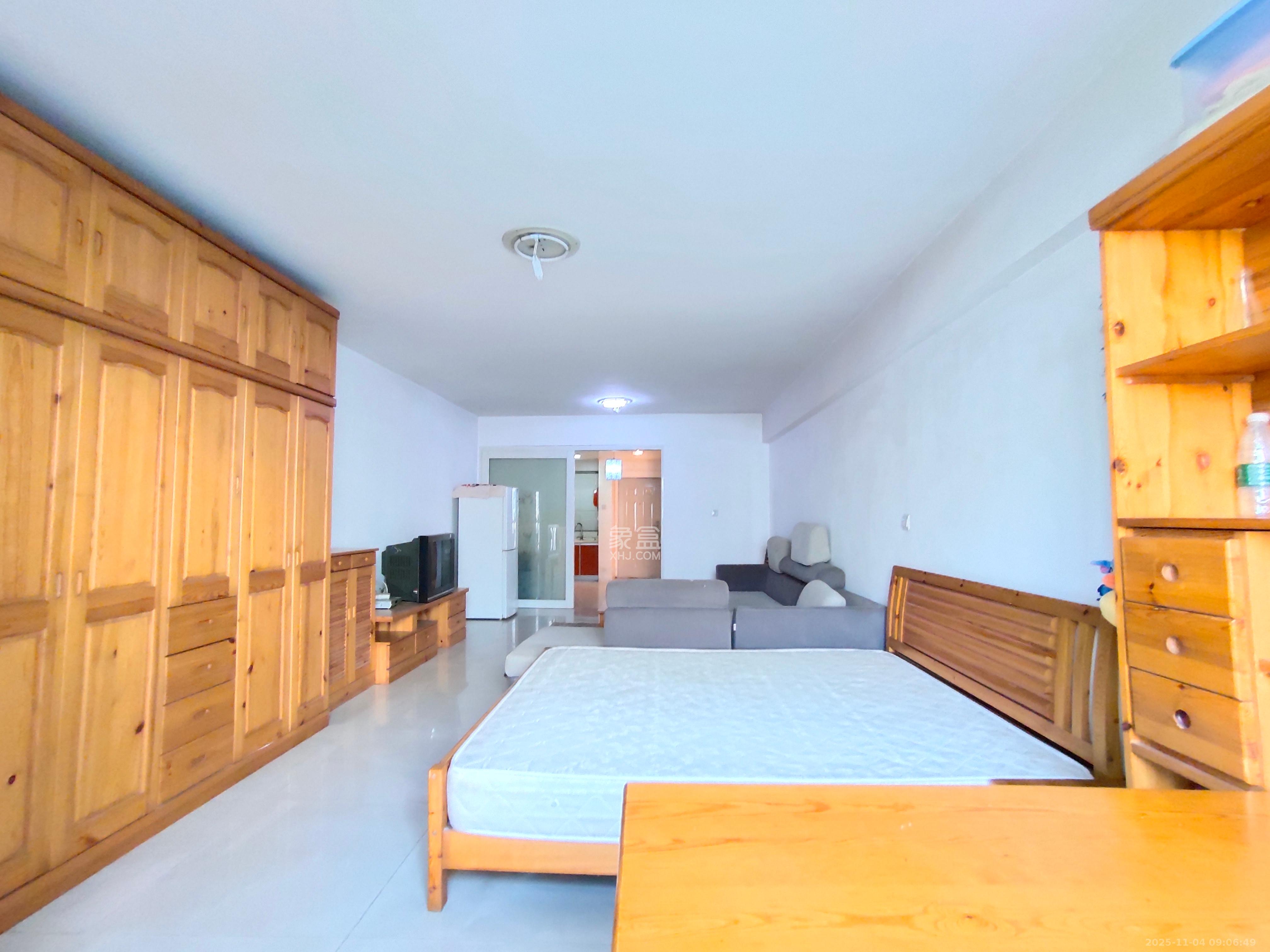 阳光100二期 1室1厅1卫 1500.0元/月 阳光100二期 1室1厅1卫 1500.0元/月室内图