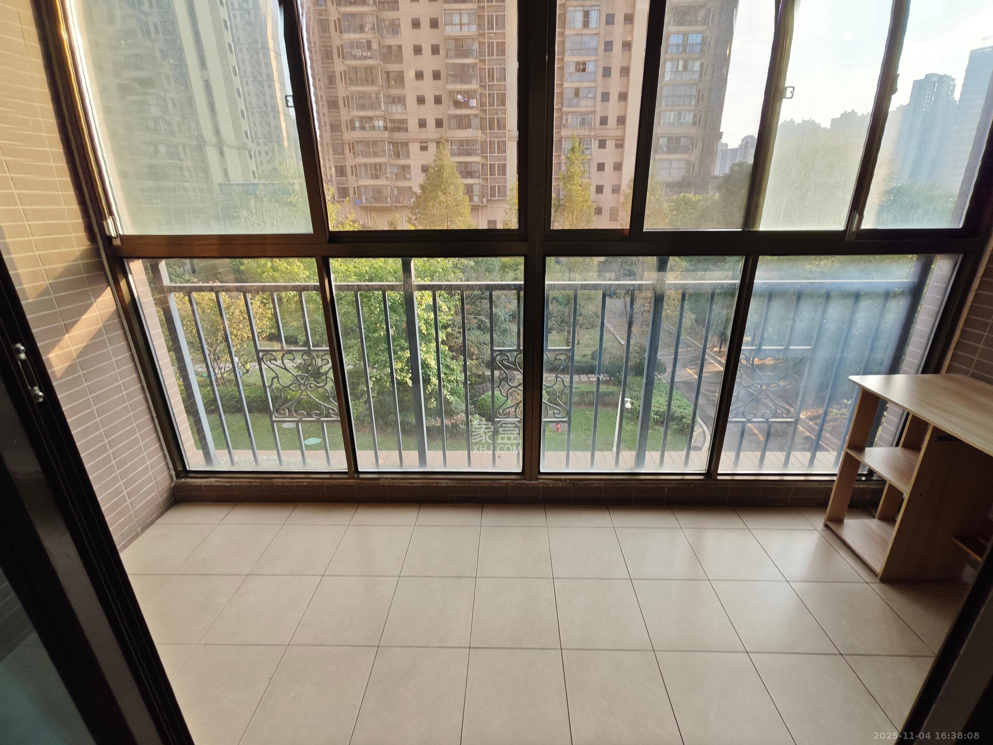 江山帝景哈佛 2室2厅1卫 1600.0元/月 江山帝景哈佛 2室2厅1卫 1600.0元/月室内图