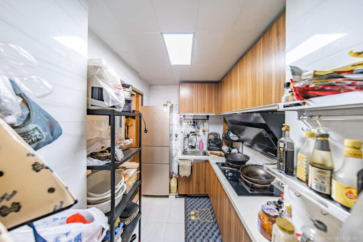 里约荟 3室2厅2卫 90.0万 里约荟 3室2厅2卫 90.0万厨房