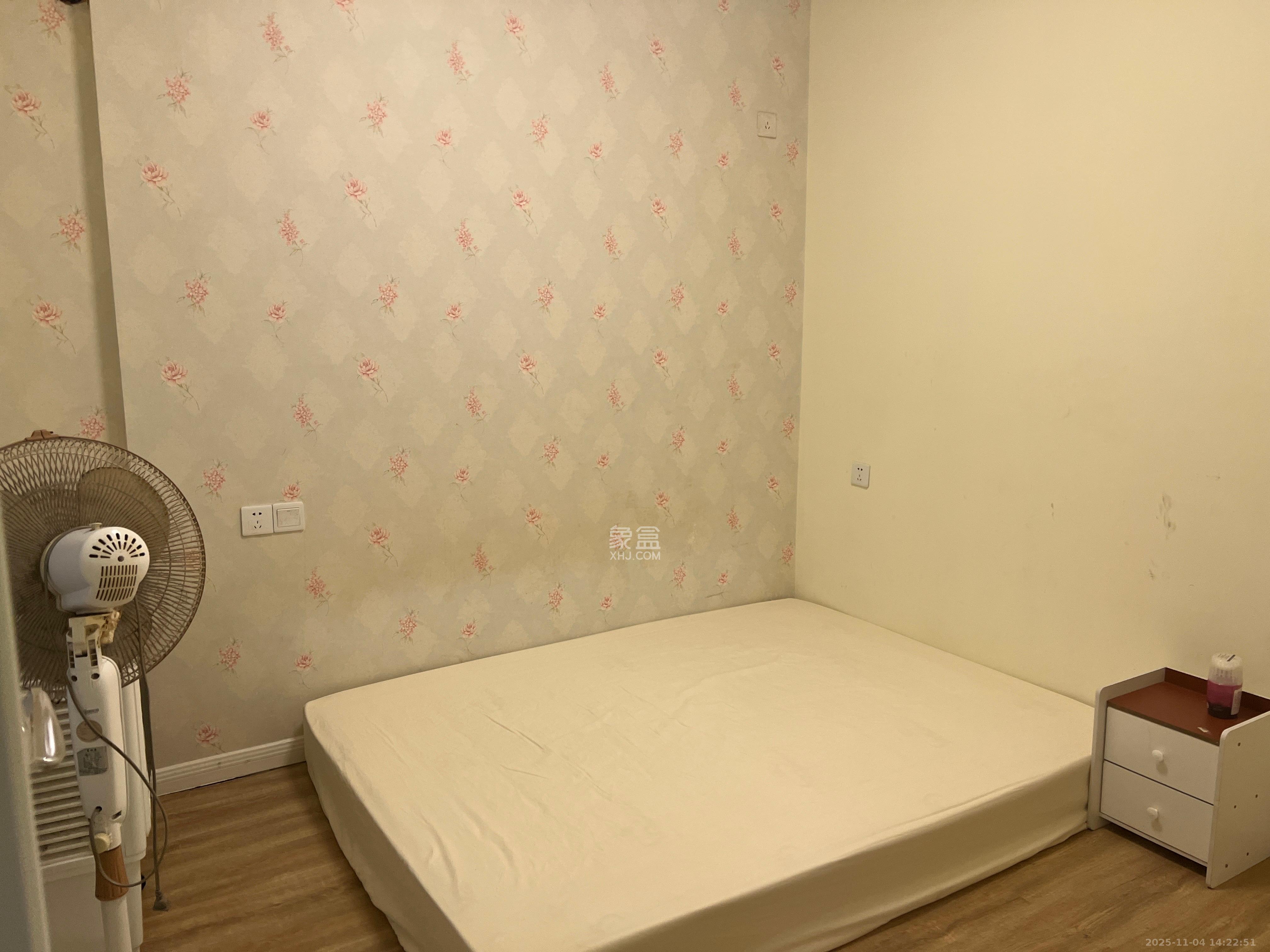 摩天一号  1室1厅1卫    2000.0元/月室内图