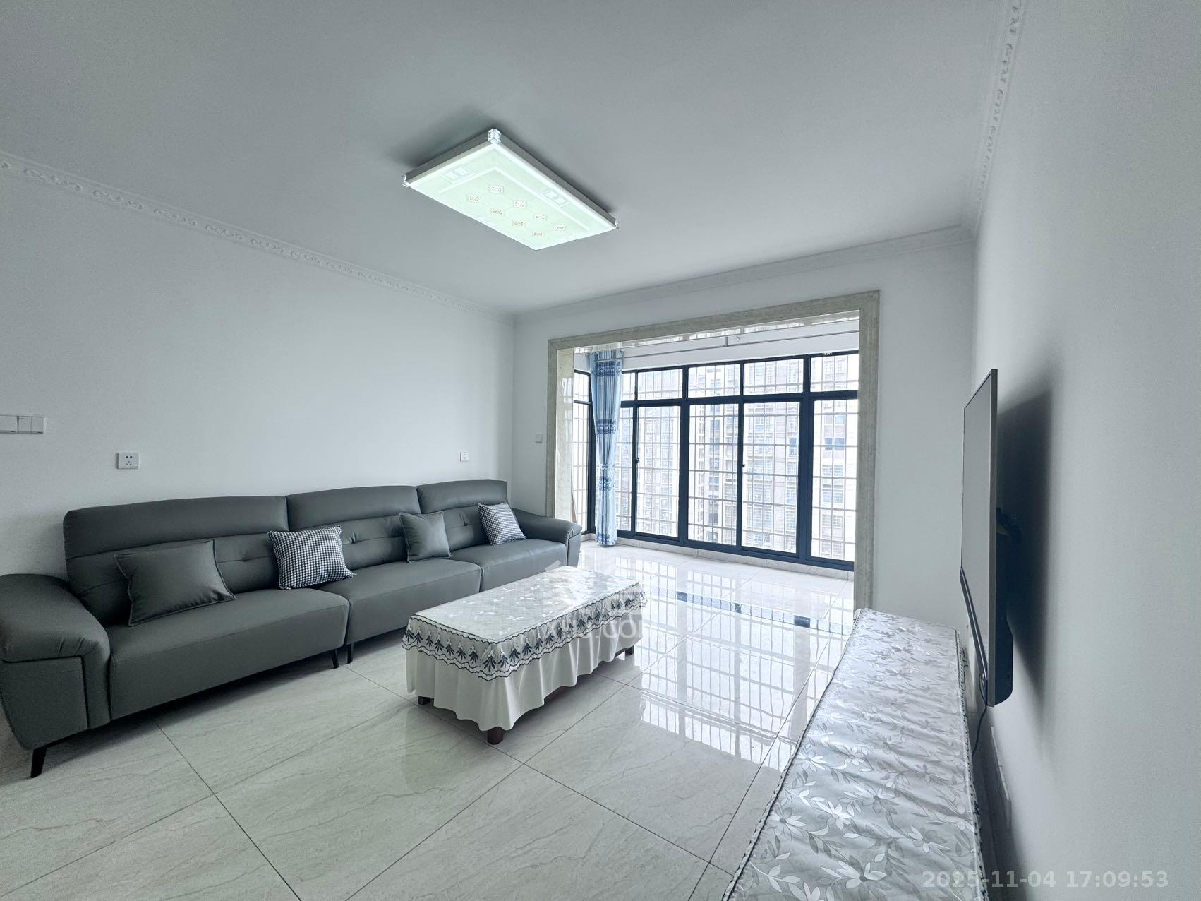 桥头家苑一期 3室2厅2卫 2000.0元/月 桥头家苑一期 3室2厅2卫 2000.0元/月室内图